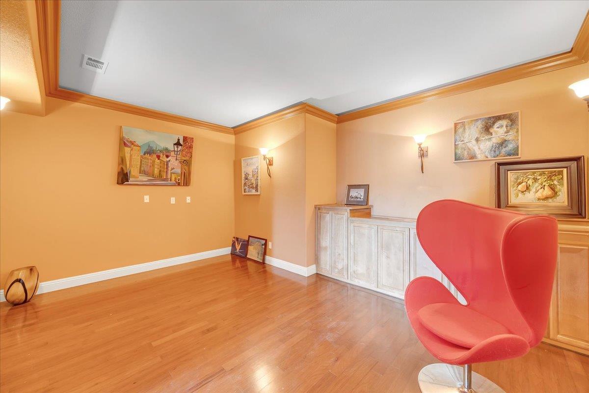 33 Aurora Ln, Copperopolis, CA 95228