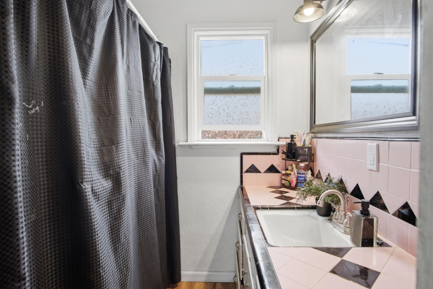 898 Yosemite Pkwy, Merced, CA 95341