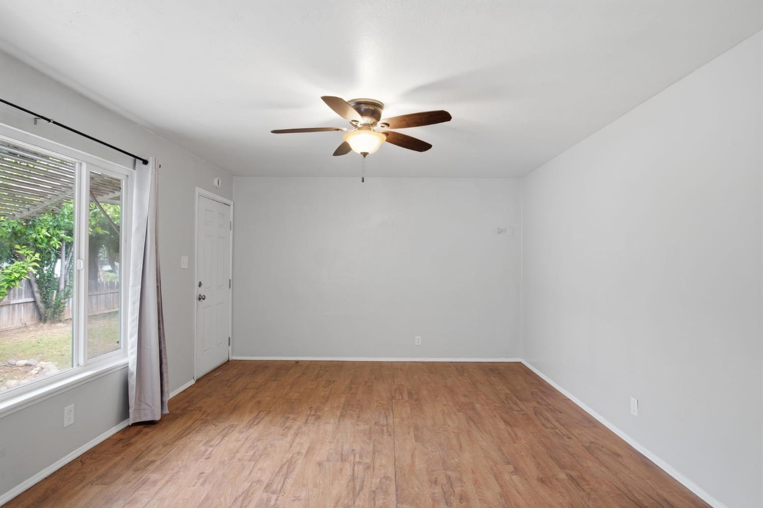 898 Yosemite Pkwy, Merced, CA 95341