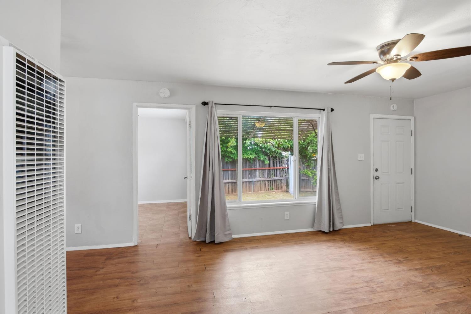 898 Yosemite Pkwy, Merced, CA 95341