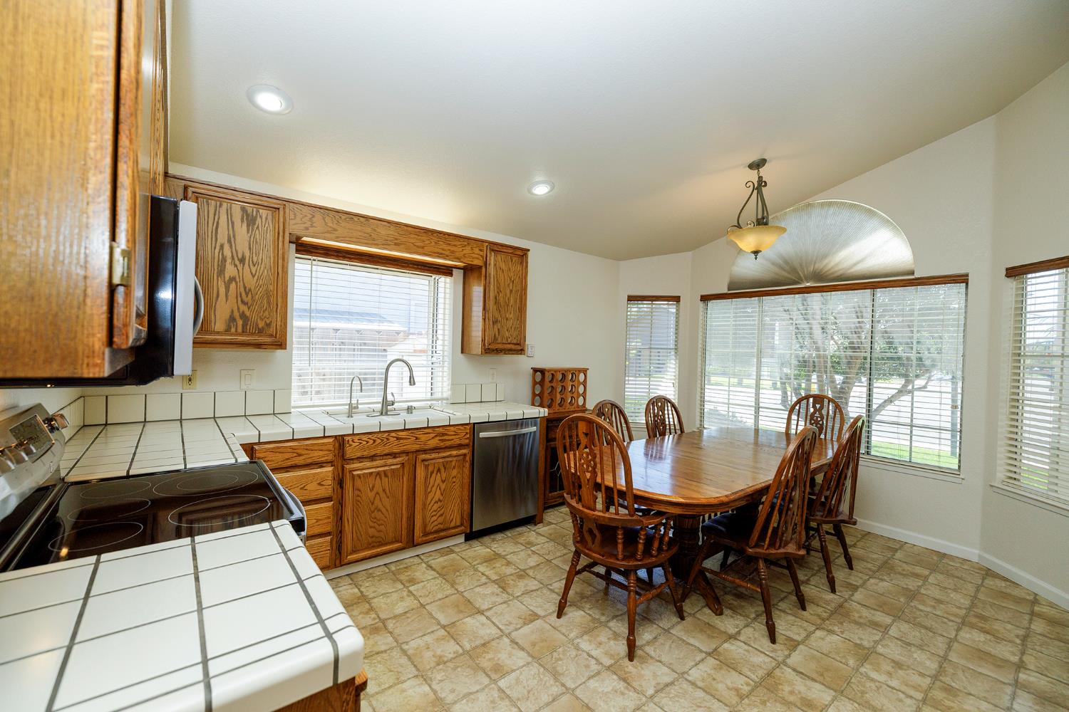 424 Codington Way, Modesto, CA 95355