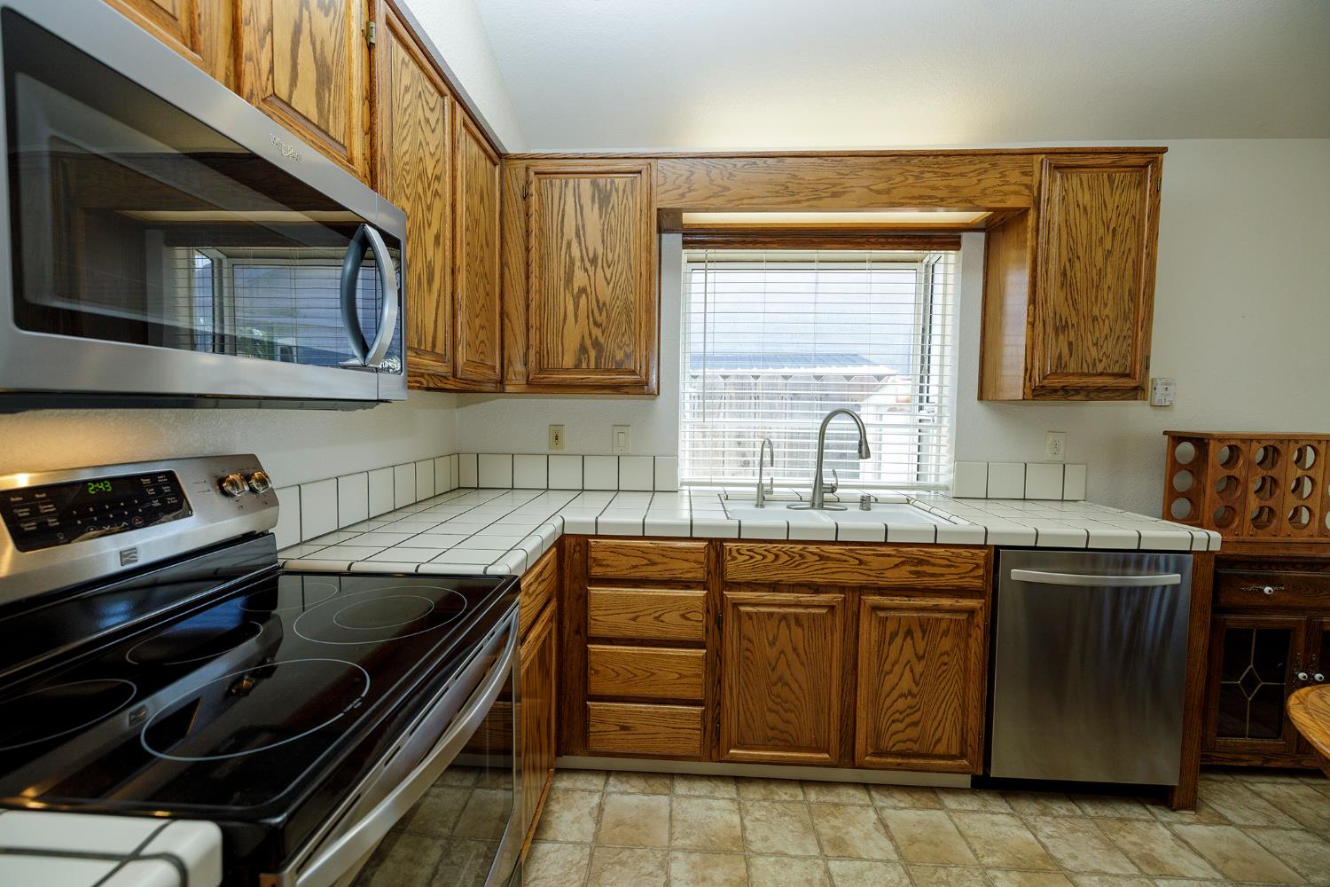 424 Codington Way, Modesto, CA 95355