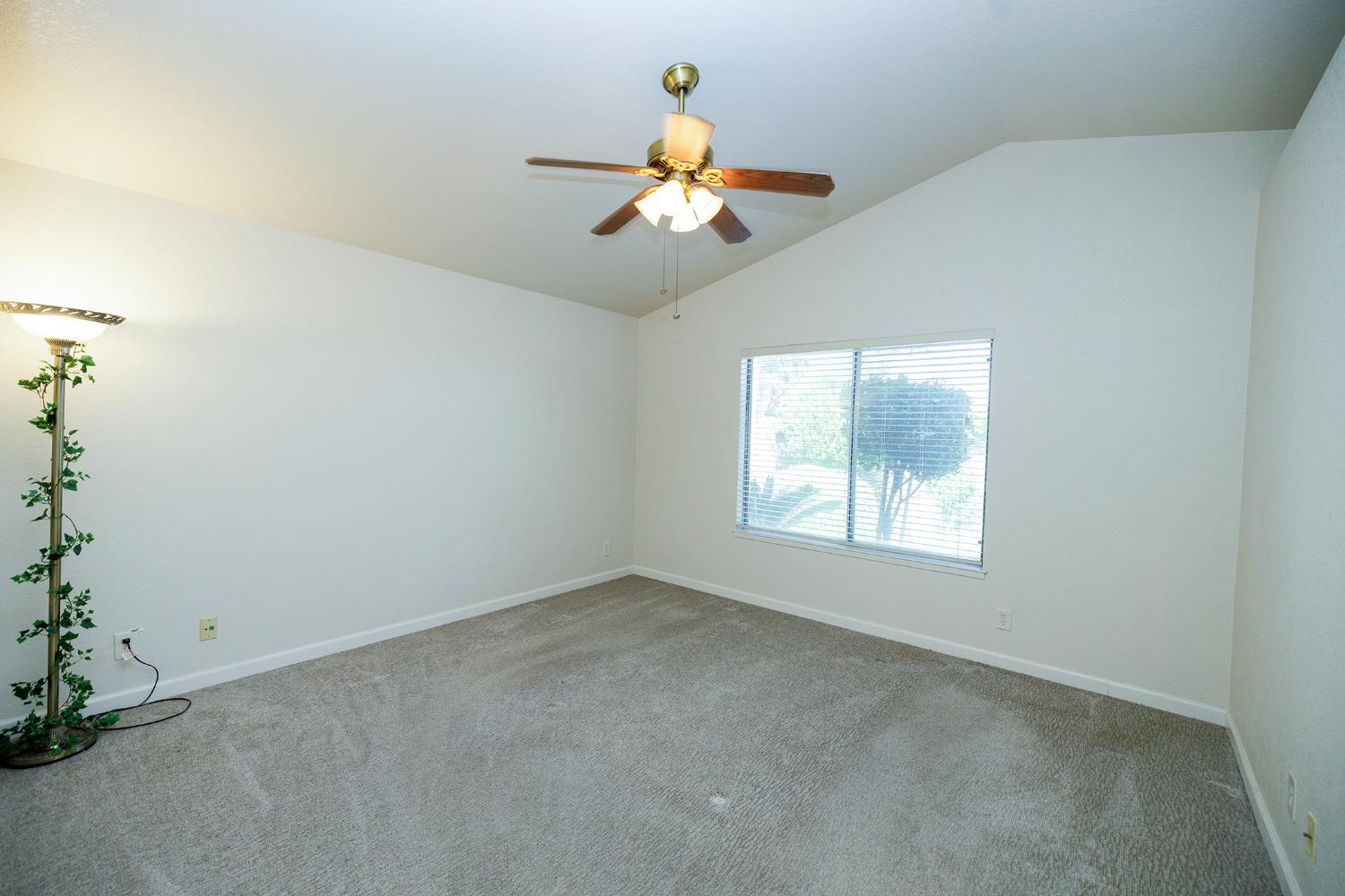 424 Codington Way, Modesto, CA 95355