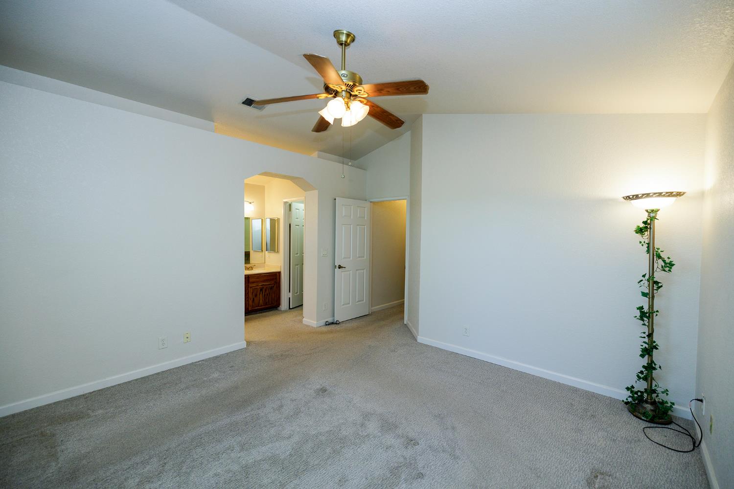 424 Codington Way, Modesto, CA 95355