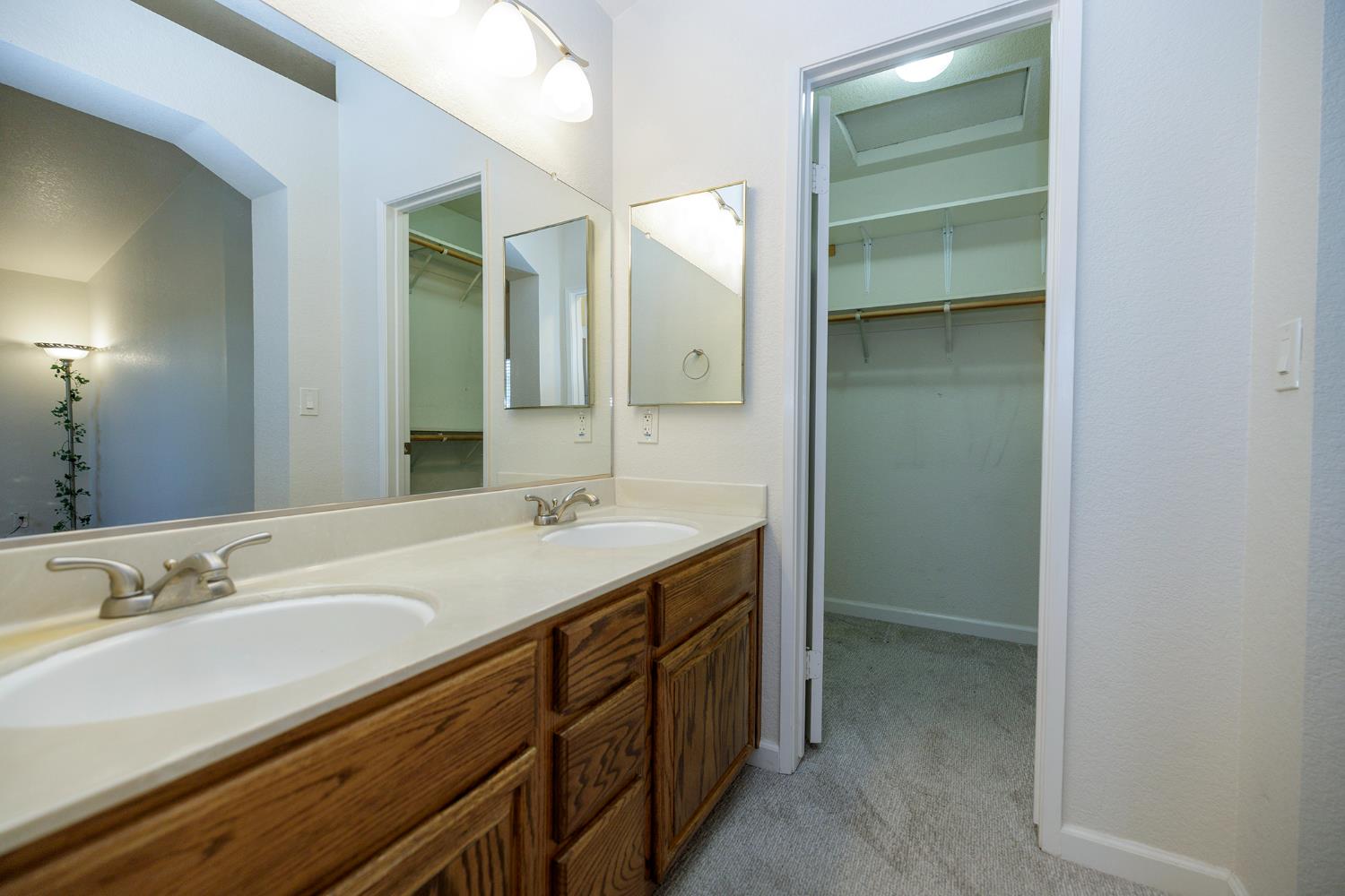 424 Codington Way, Modesto, CA 95355