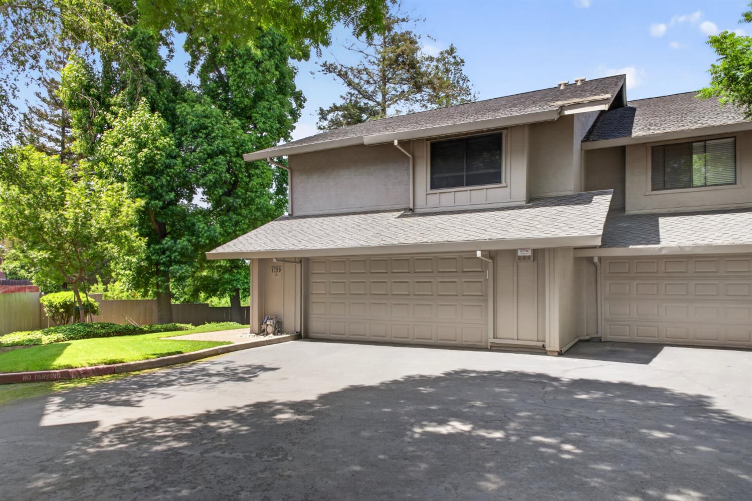 1729 Edgebrook Dr #A, Modesto, CA 95354
