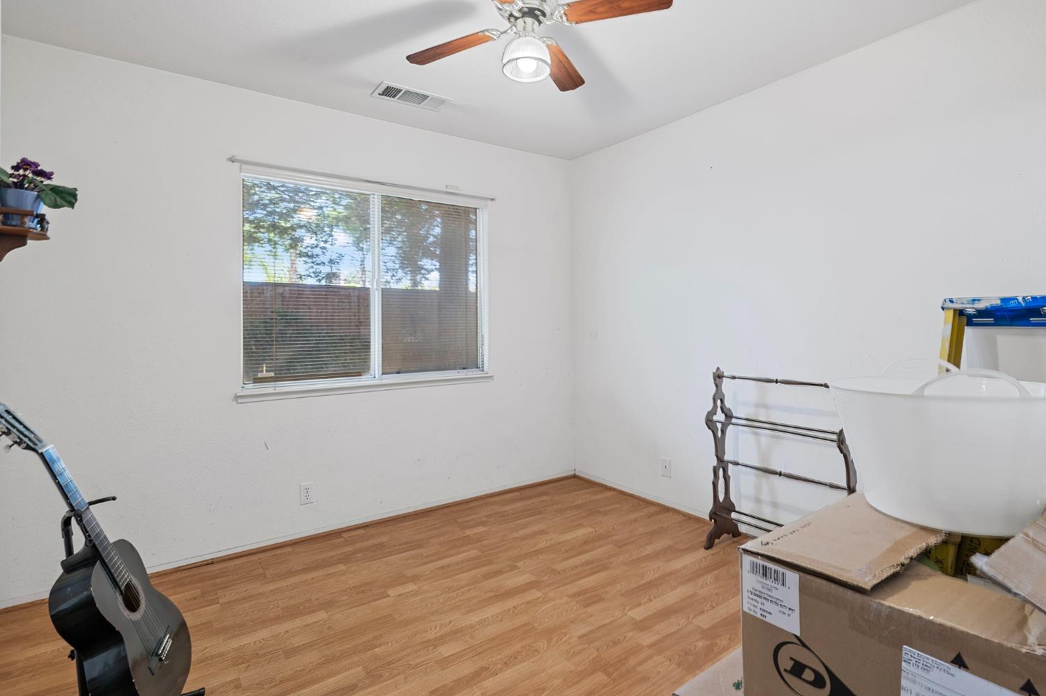 1712 Patton Dr, Modesto, CA 95356