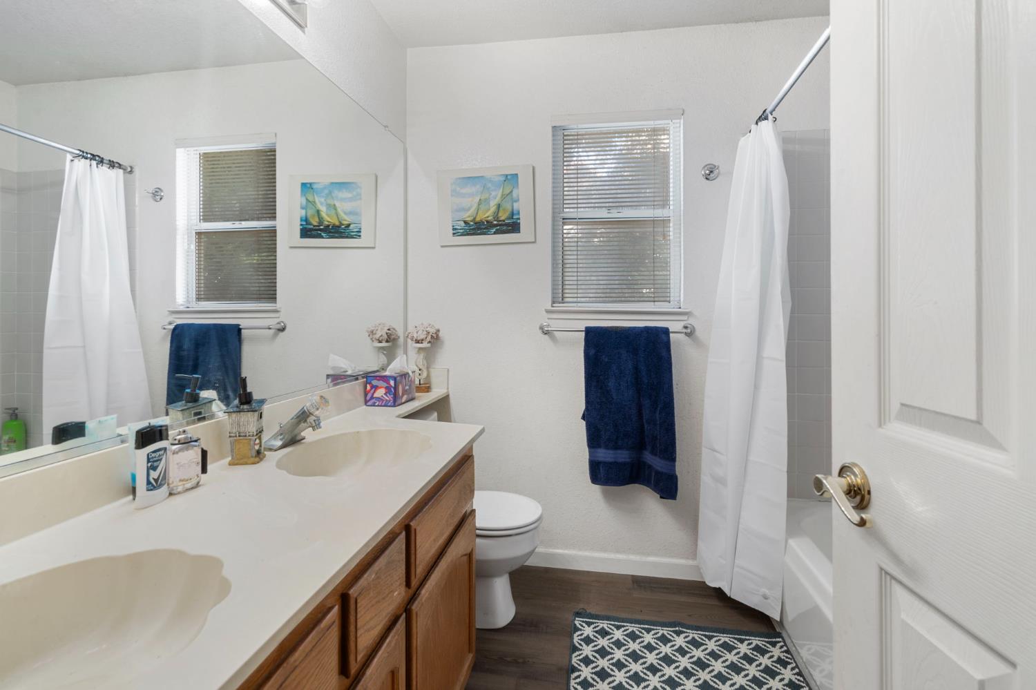 1712 Patton Dr, Modesto, CA 95356