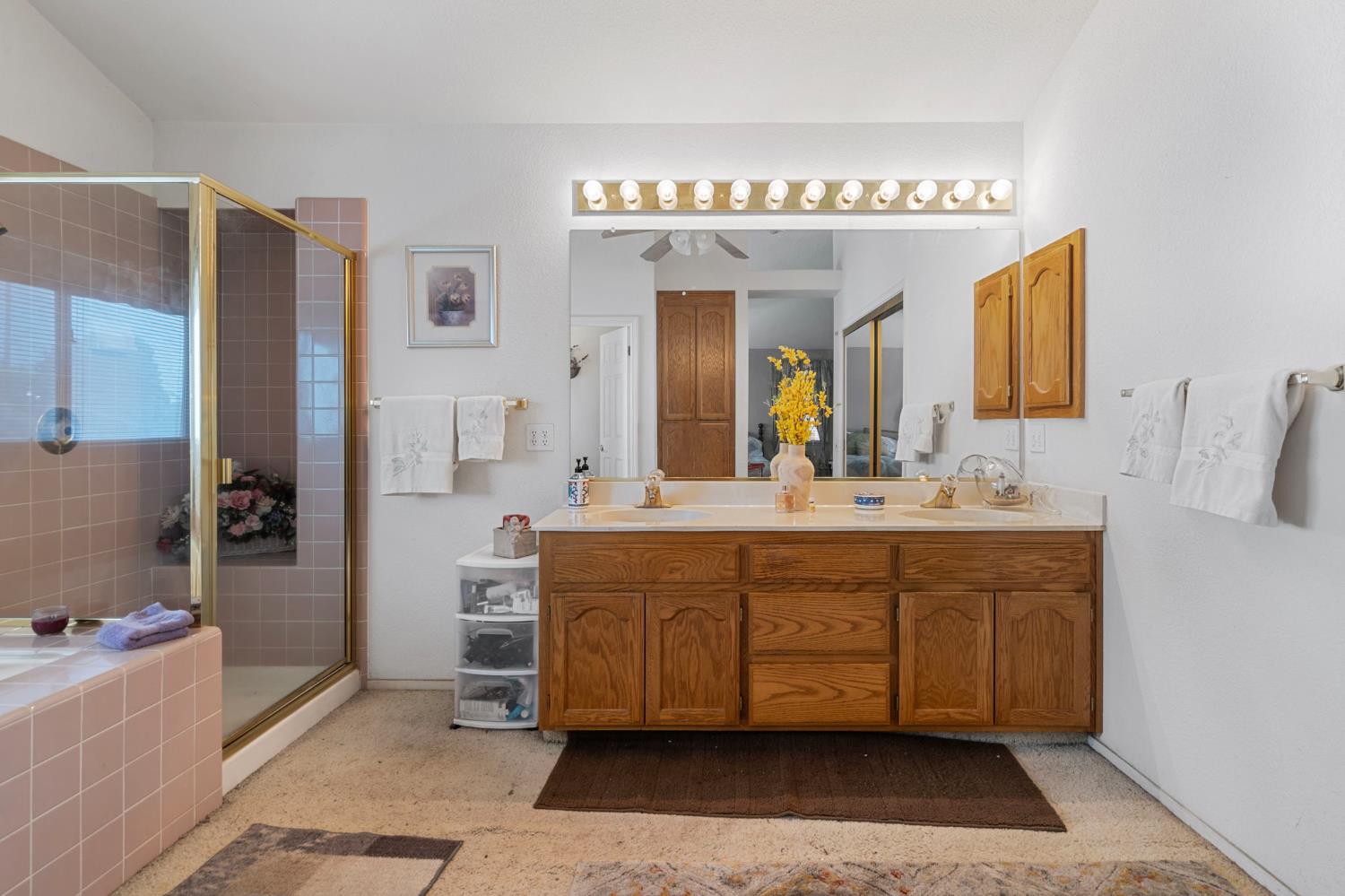 1712 Patton Dr, Modesto, CA 95356