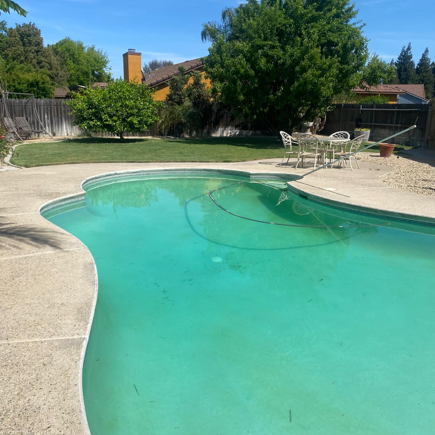 1095 Skyway Ct, Turlock, CA 95380