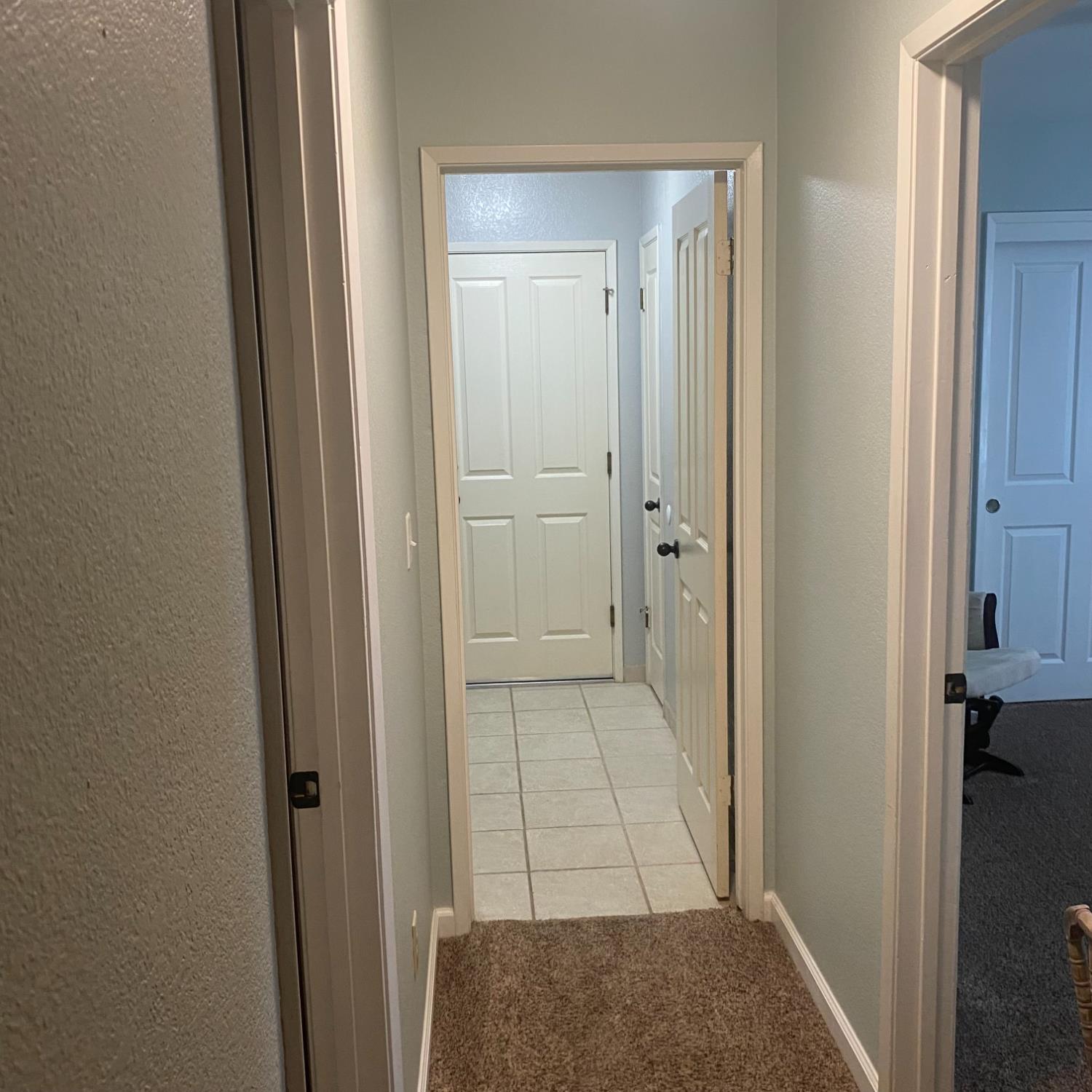 1095 Skyway Ct, Turlock, CA 95380