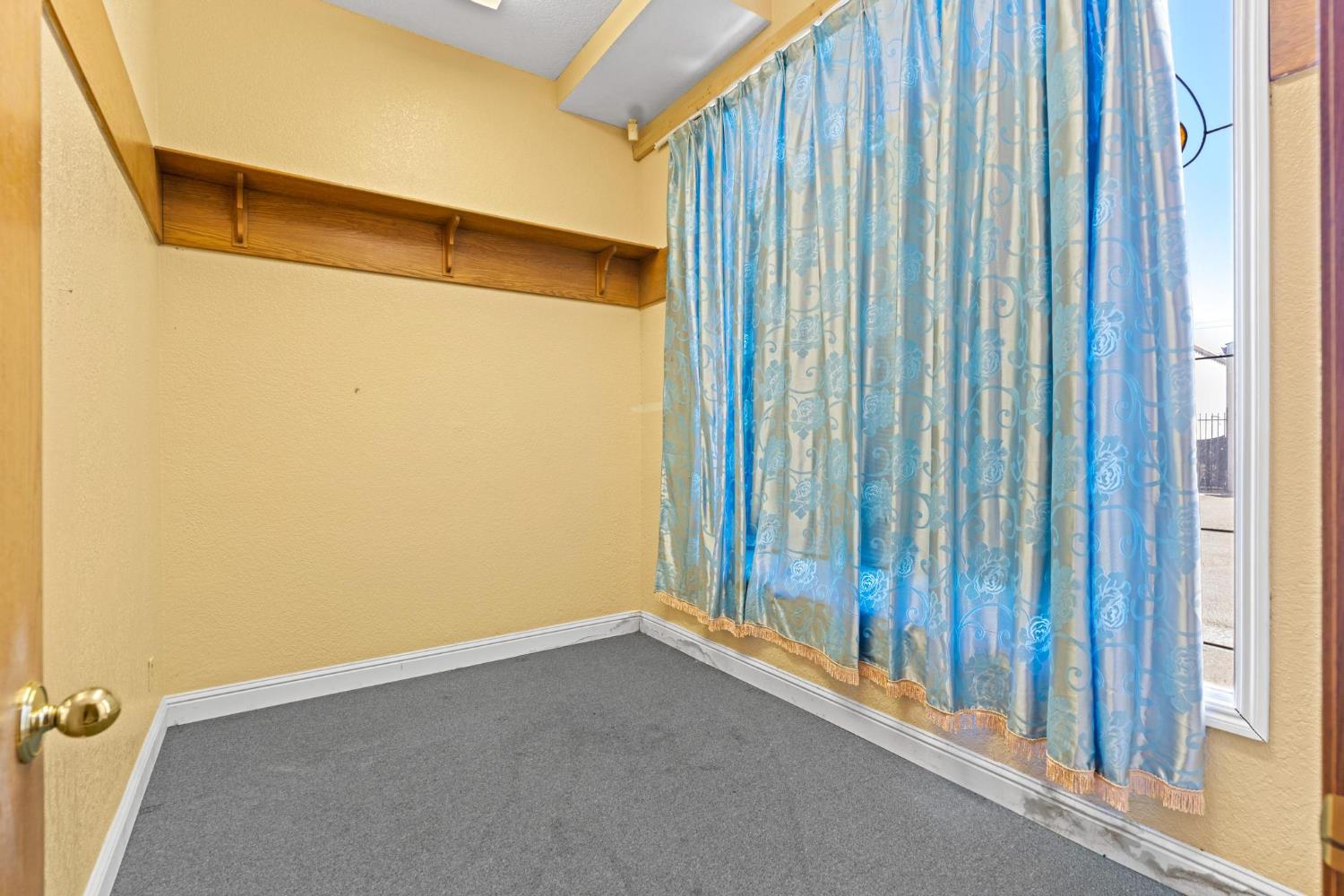 3007 Dale Ct, Ceres, CA 95307