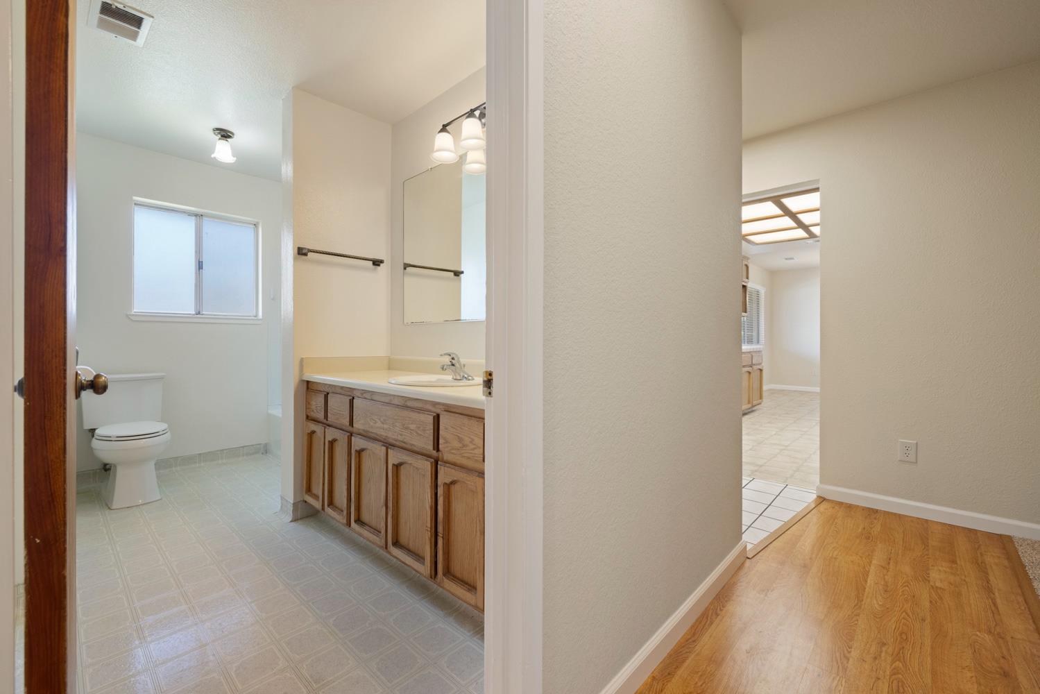 1400 Rosemead Ct, Modesto, CA 95350