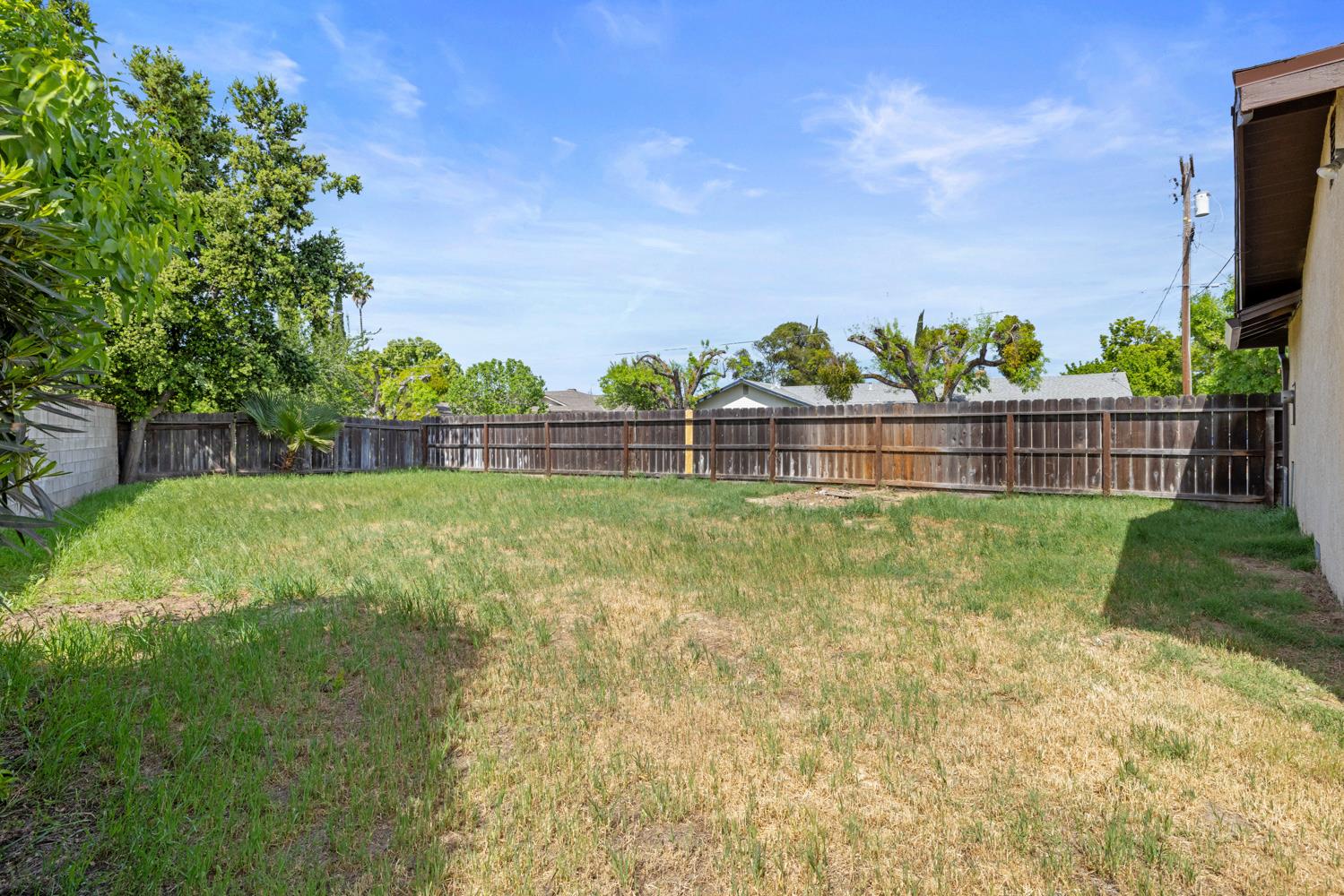 1400 Rosemead Ct, Modesto, CA 95350