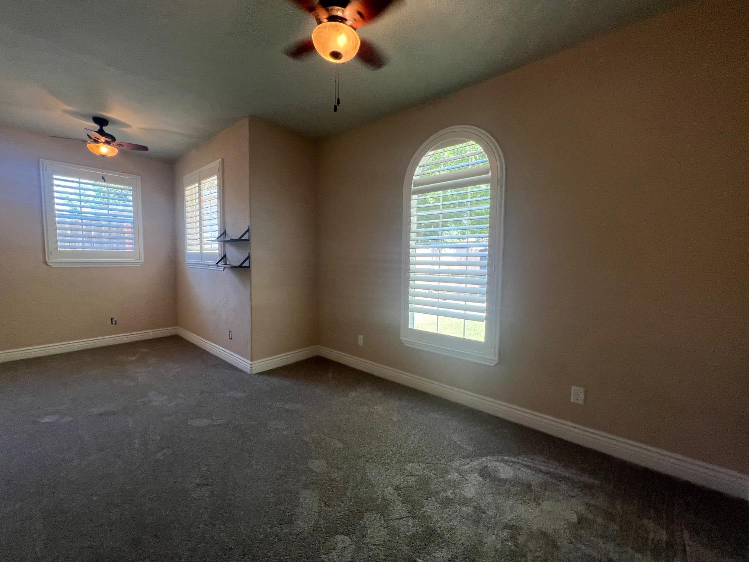 1629 College Ave, Modesto, CA 95350