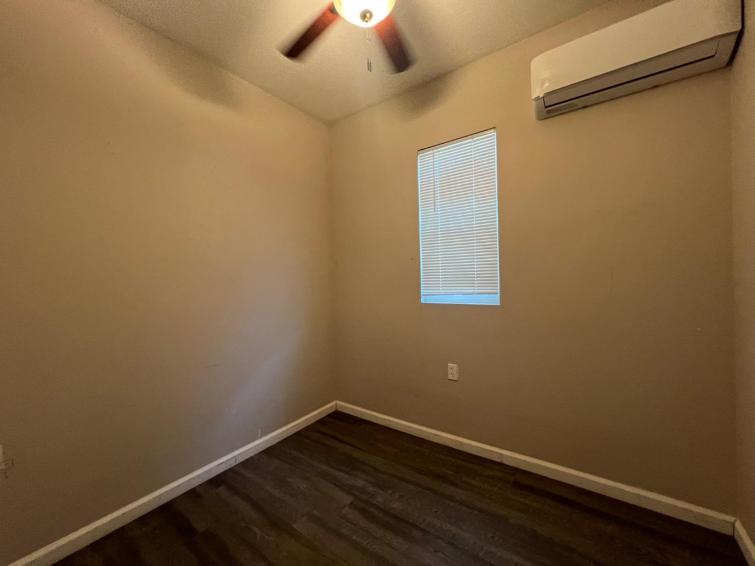 1629 College Ave, Modesto, CA 95350