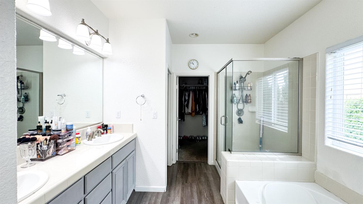 1747 Dalia Ln, Manteca, CA 95337