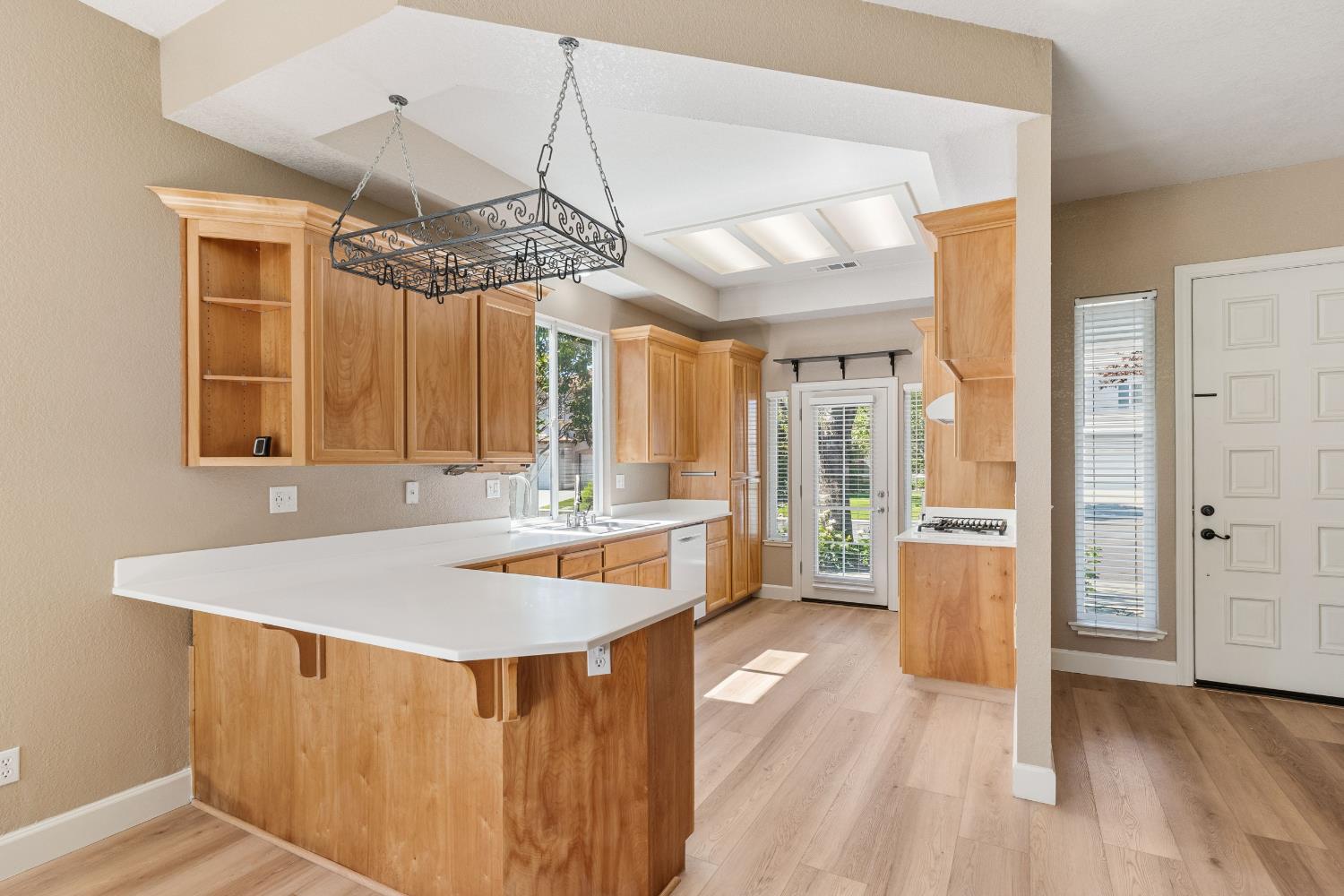 1812 Newhampton Ct, Modesto, CA 95355