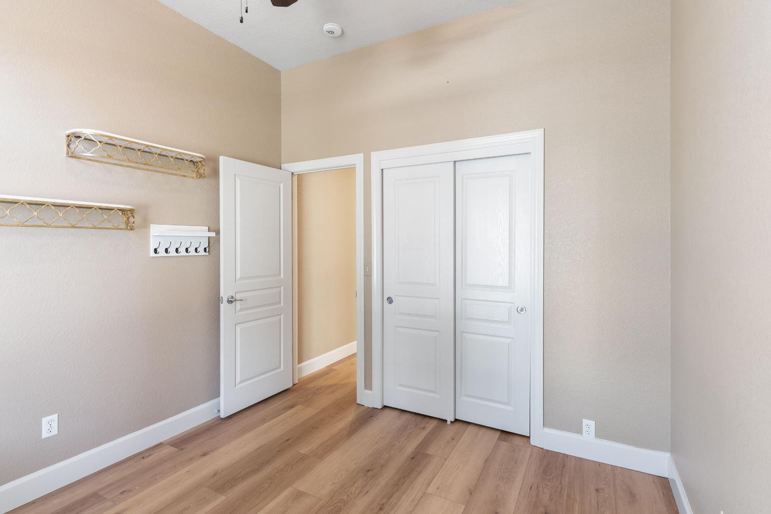 1812 Newhampton Ct, Modesto, CA 95355