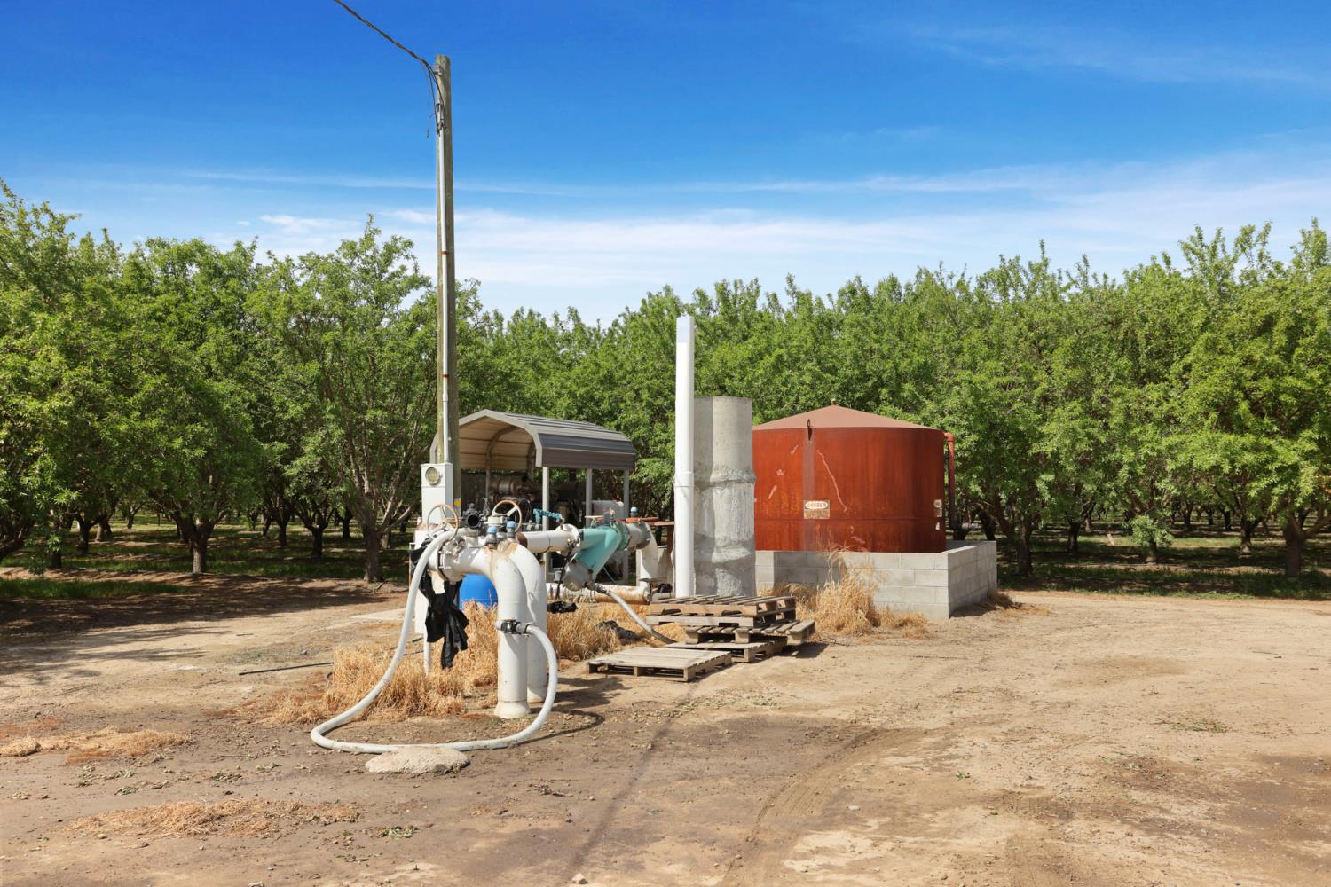 4866 E Roosevelt Rd, Chowchilla, CA 93610