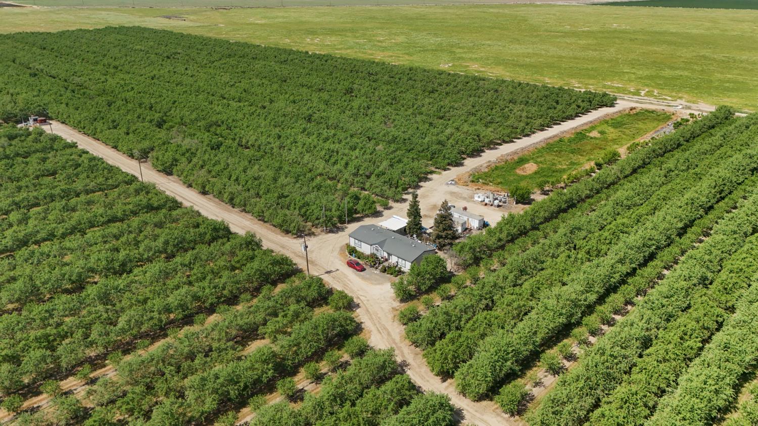 4866 E Roosevelt Rd, Chowchilla, CA 93610