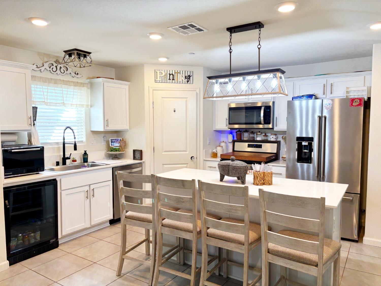 12080 Kadota Ave, Waterford, CA 95386