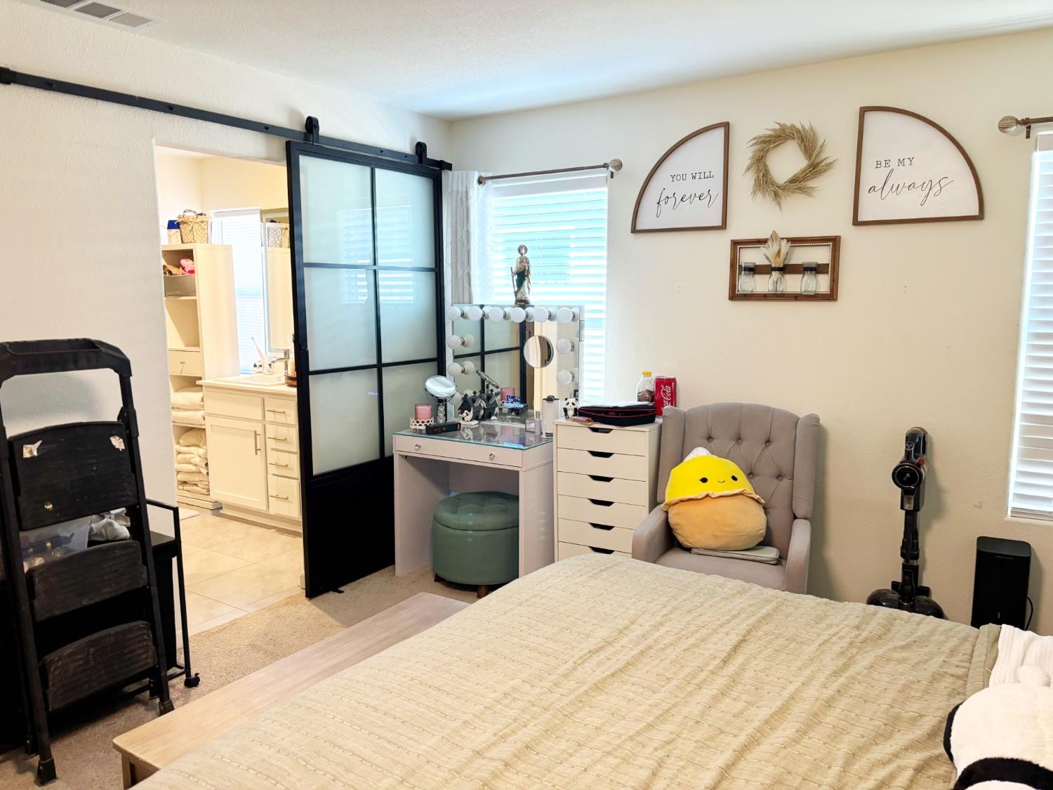 12080 Kadota Ave, Waterford, CA 95386