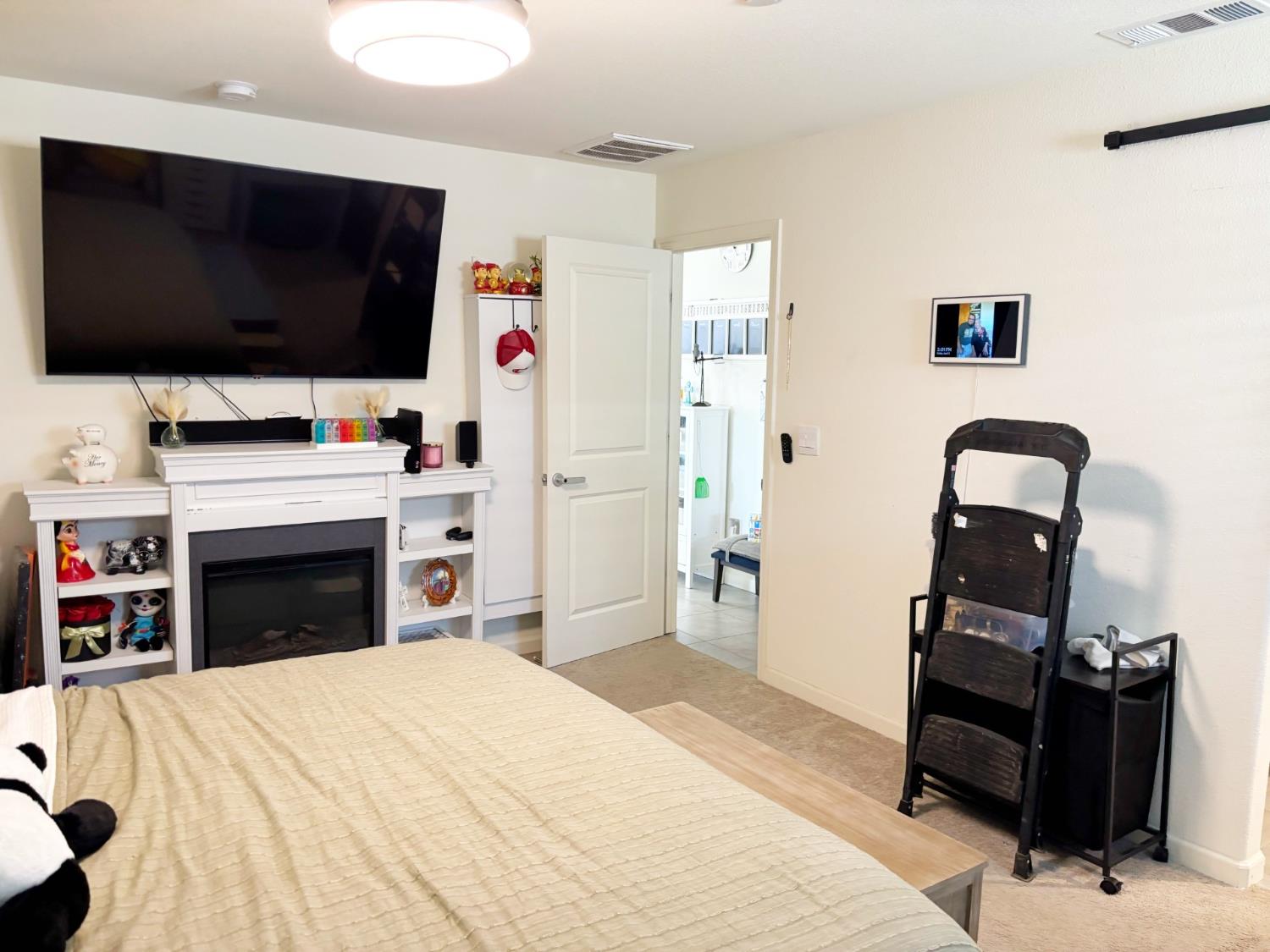 12080 Kadota Ave, Waterford, CA 95386