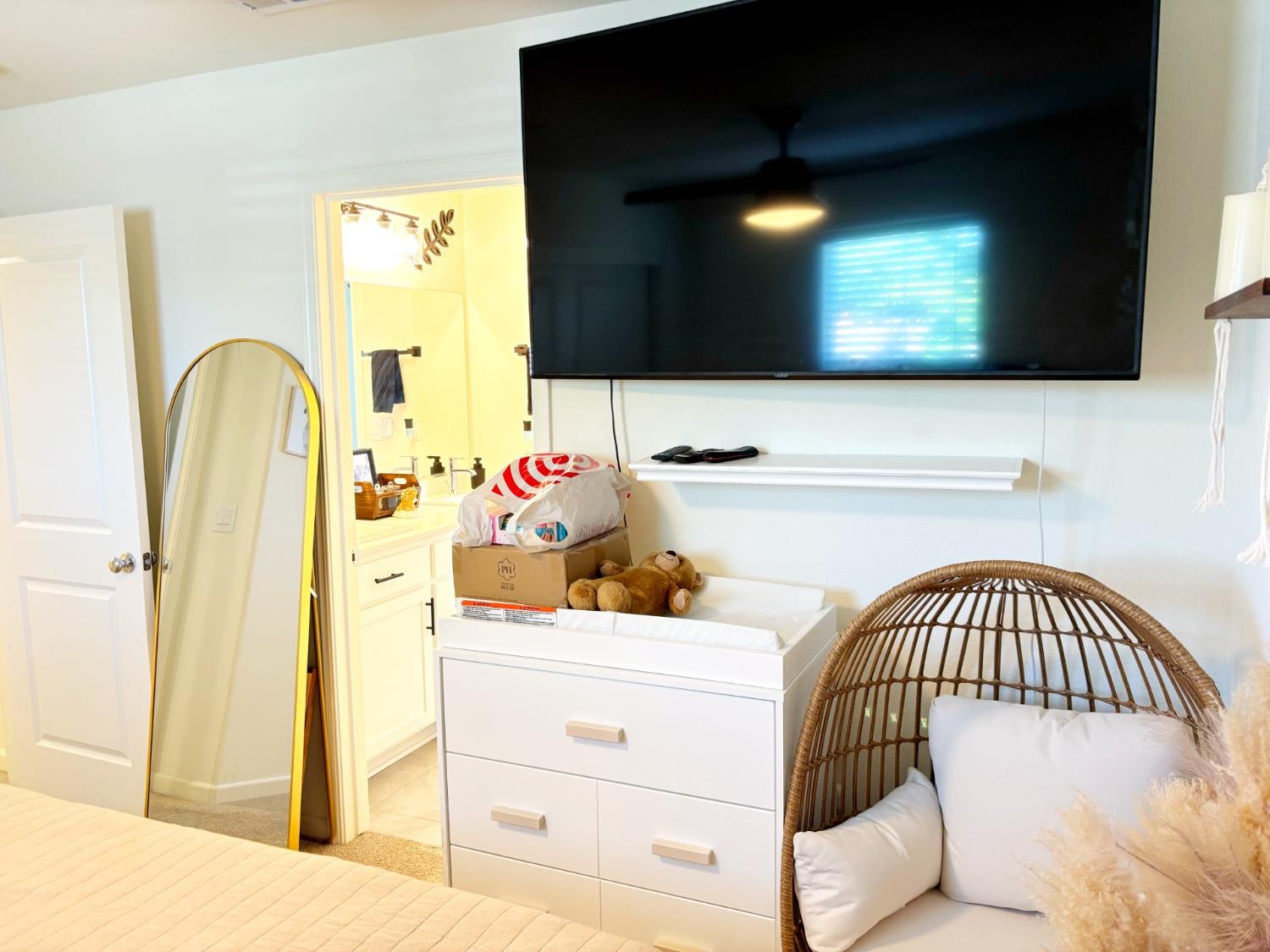 12080 Kadota Ave, Waterford, CA 95386