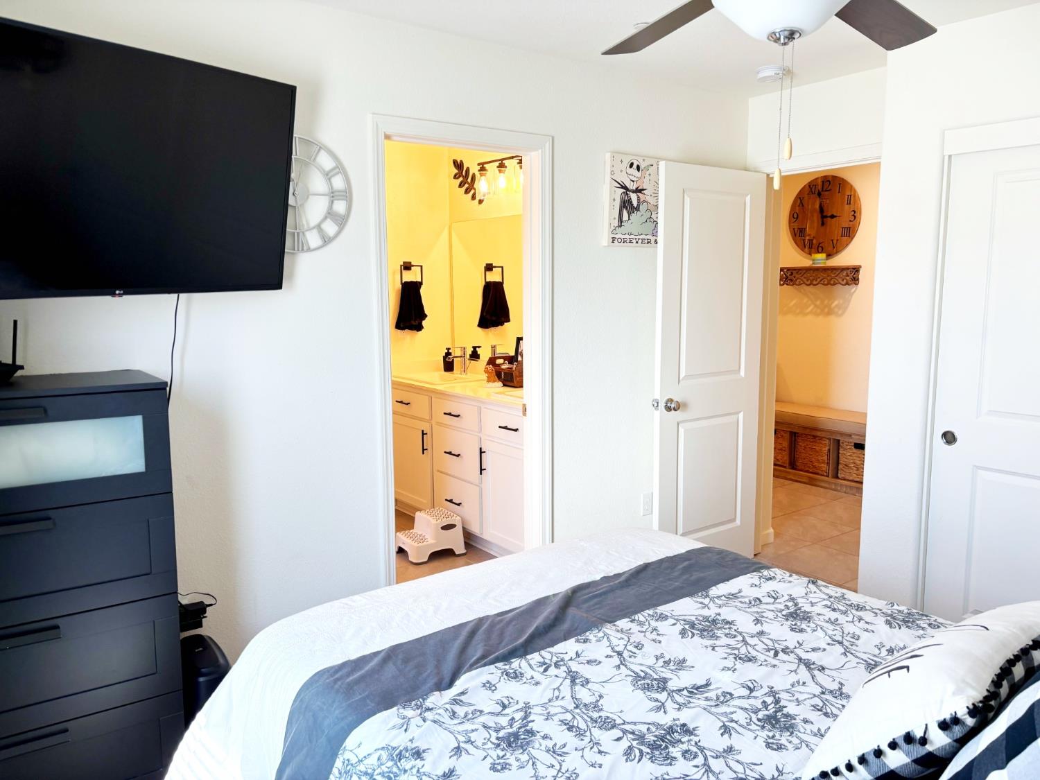 12080 Kadota Ave, Waterford, CA 95386