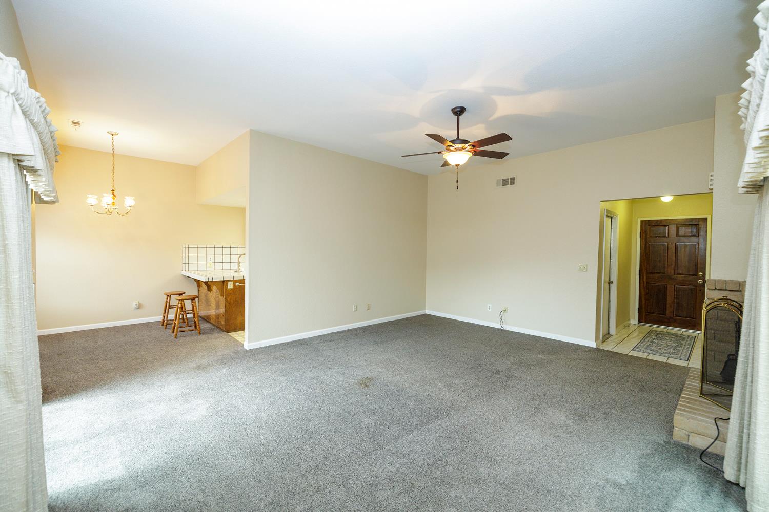 1124 Tasmania Way, Modesto, CA 95356