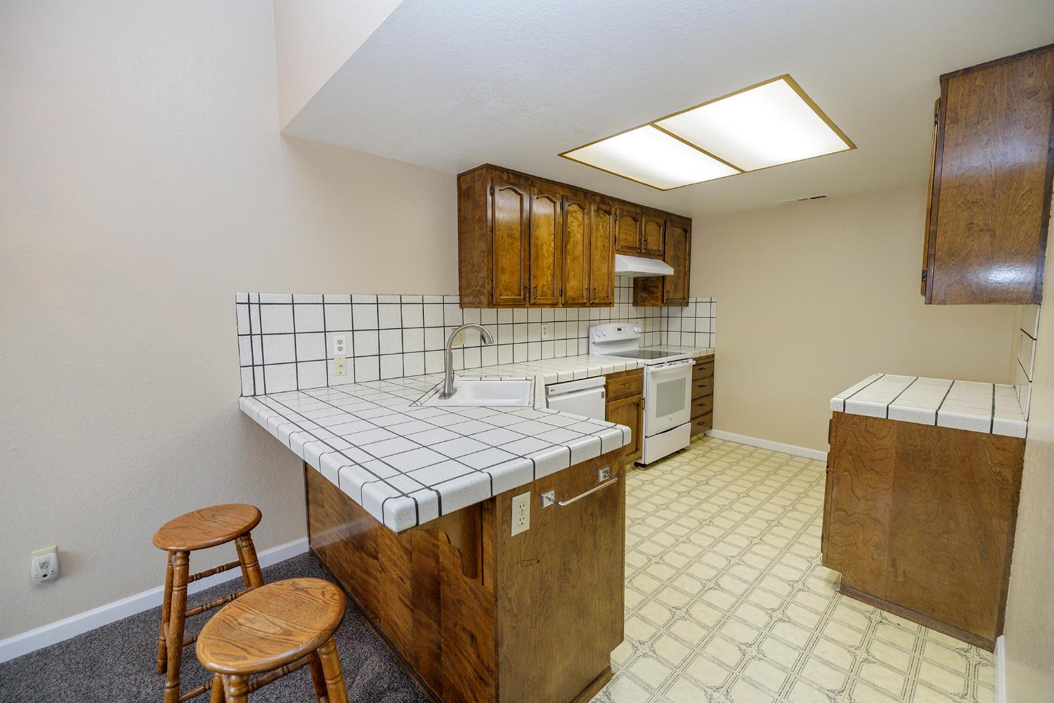 1124 Tasmania Way, Modesto, CA 95356