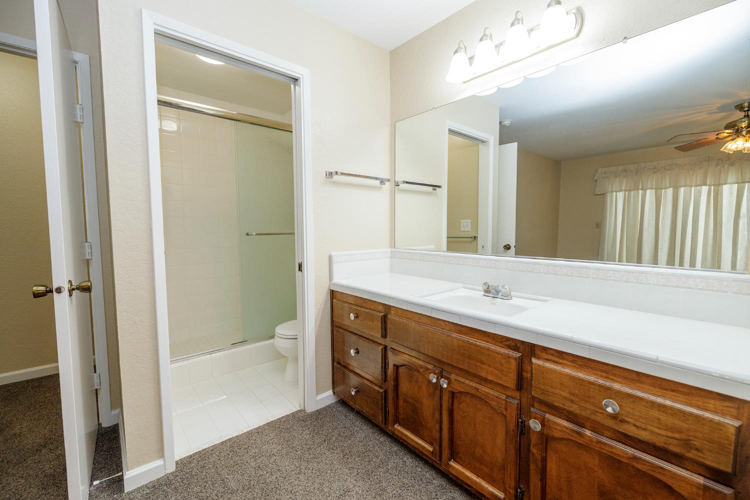 1124 Tasmania Way, Modesto, CA 95356