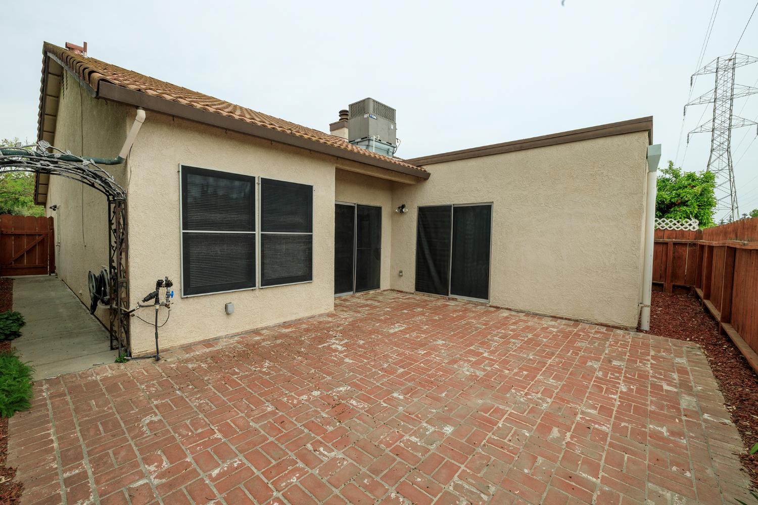 1124 Tasmania Way, Modesto, CA 95356