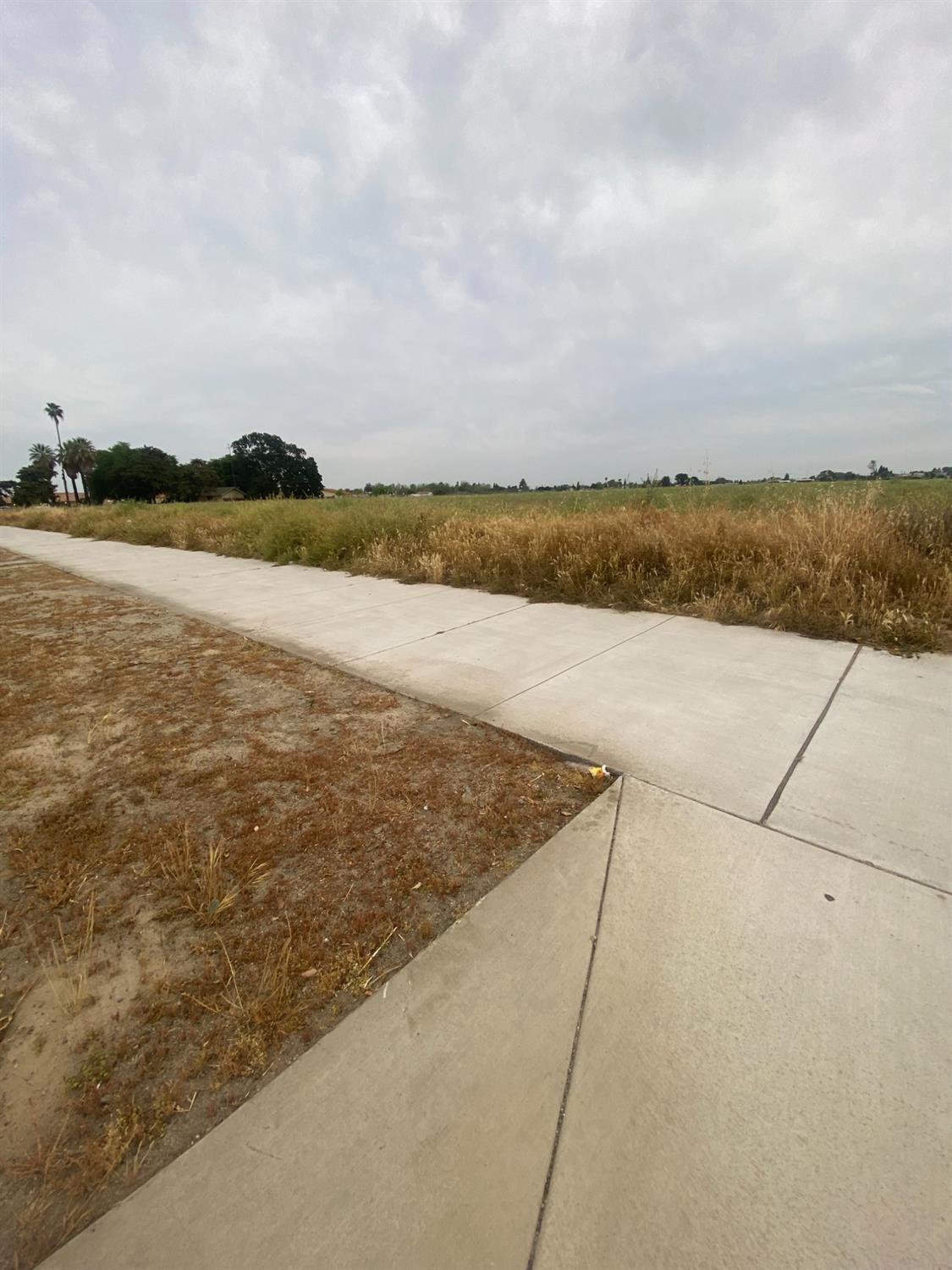 0 0, Ceres, CA 95307