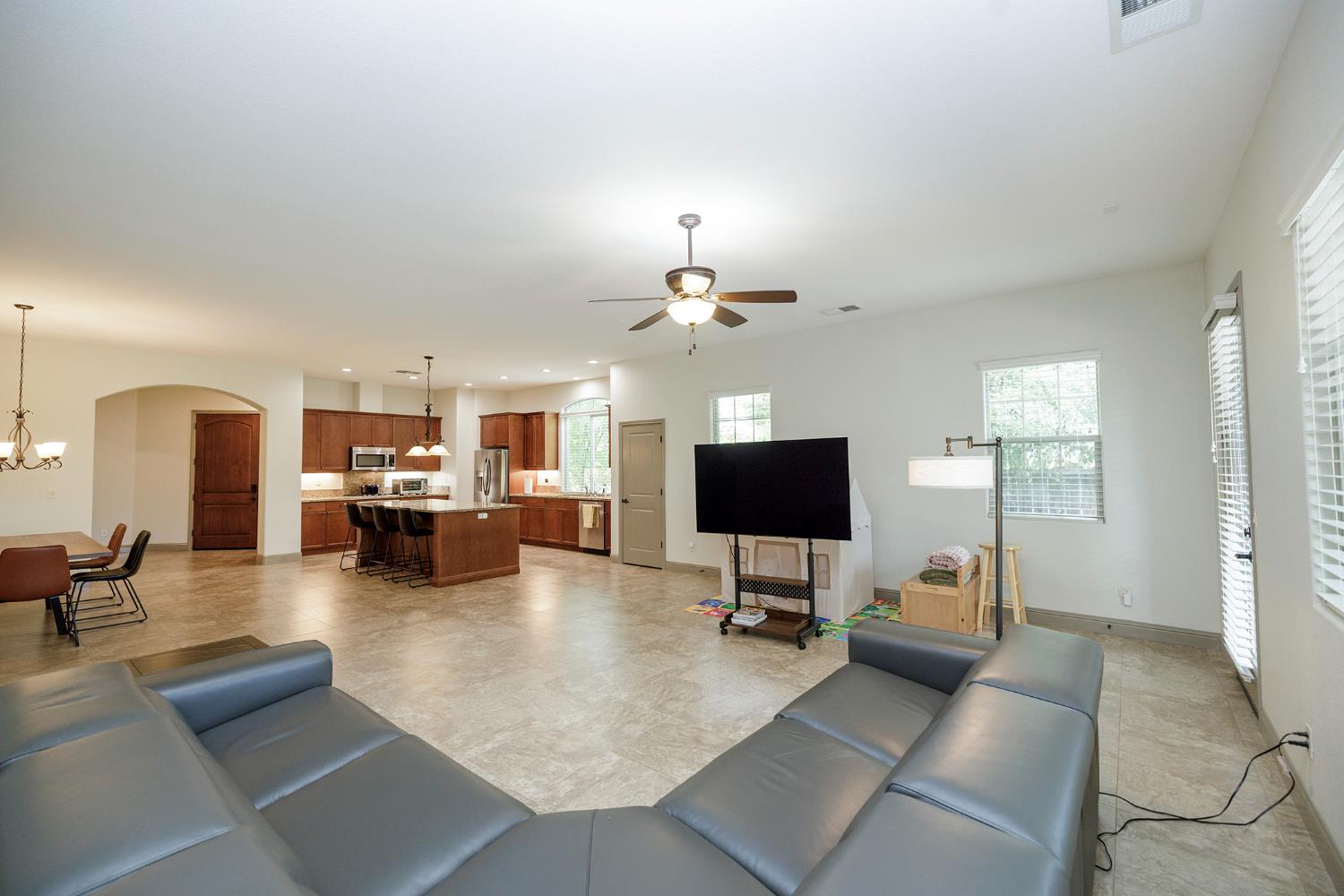 4692 Prairie Falcon Way, Turlock, CA 95382