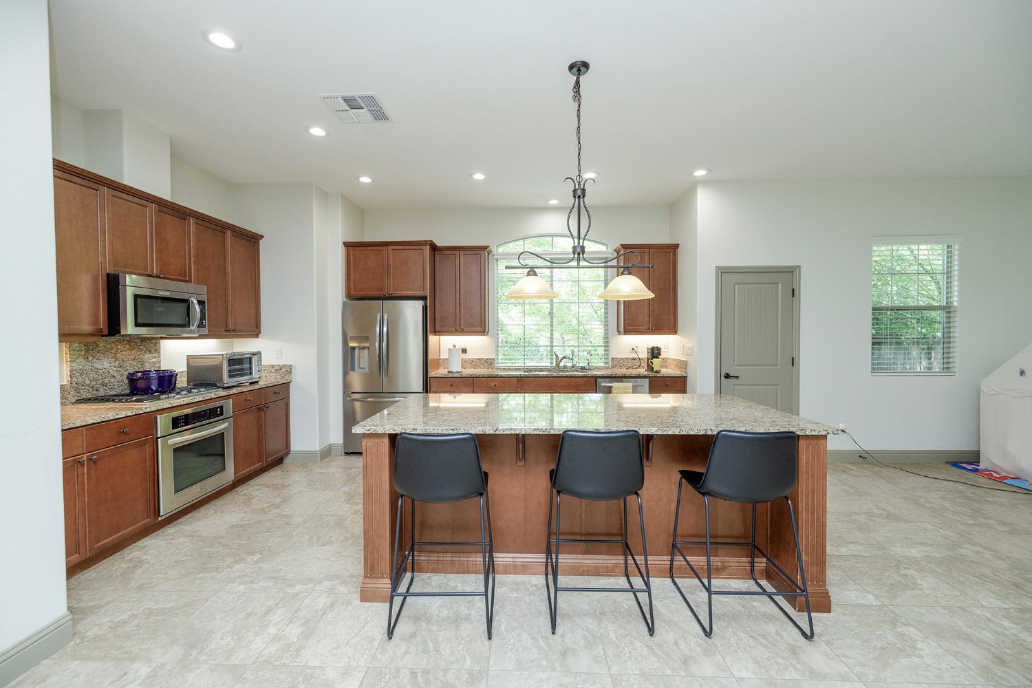 4692 Prairie Falcon Way, Turlock, CA 95382