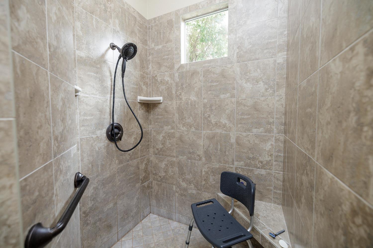 4692 Prairie Falcon Way, Turlock, CA 95382