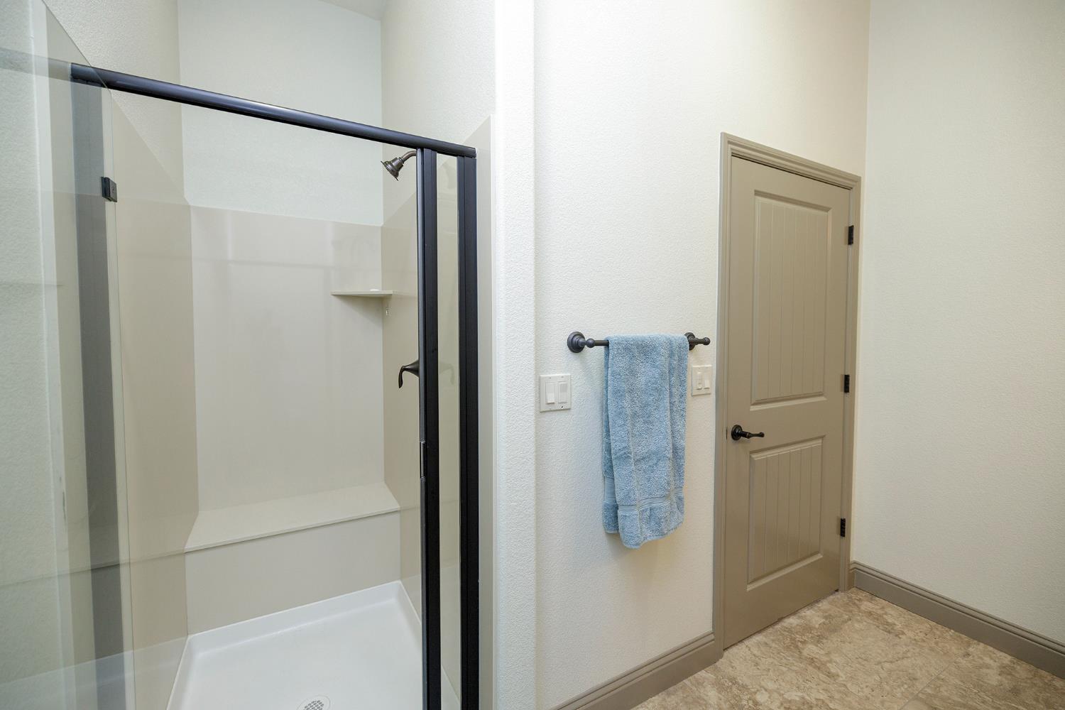 4692 Prairie Falcon Way, Turlock, CA 95382