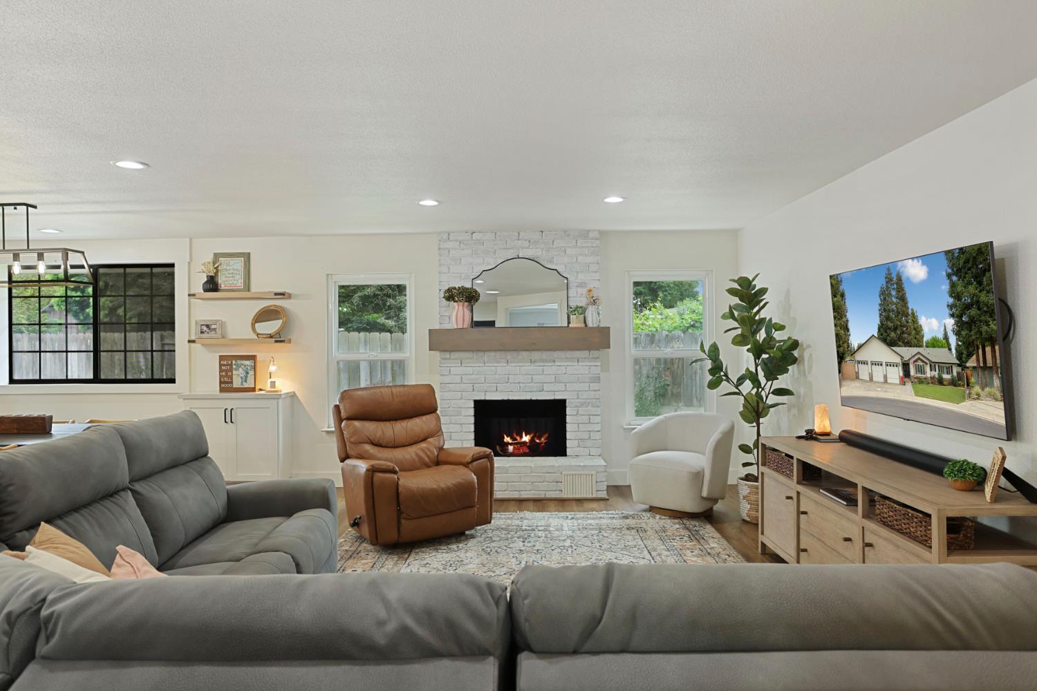 213 Primula Ct, Ripon, CA 95366