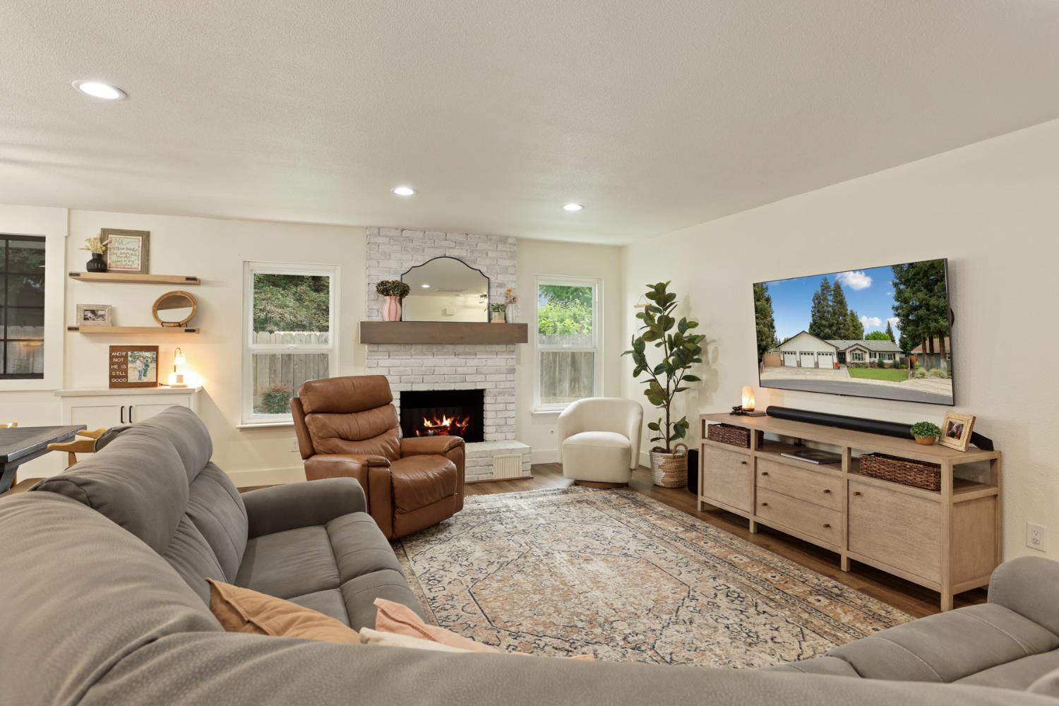 213 Primula Ct, Ripon, CA 95366