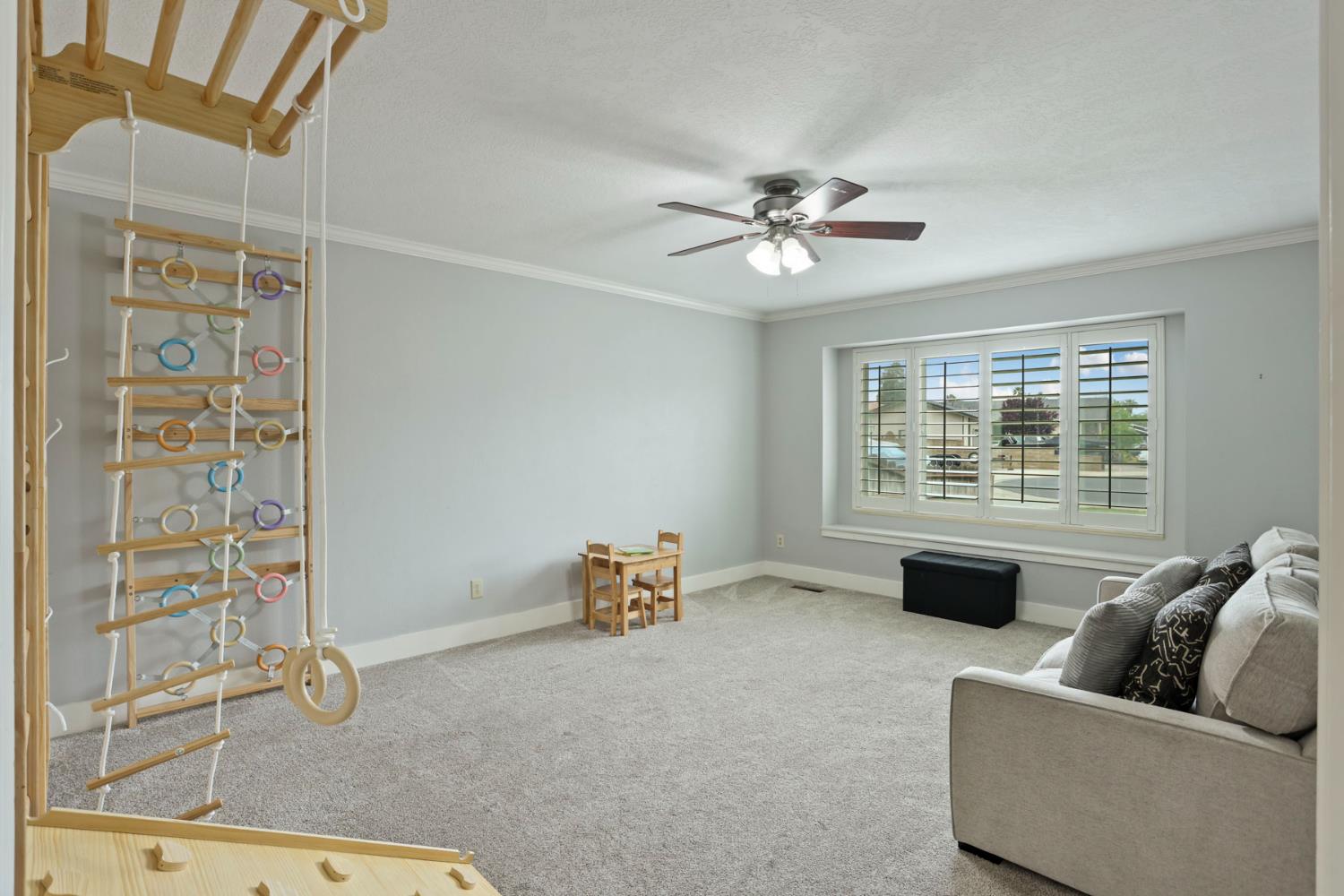 213 Primula Ct, Ripon, CA 95366