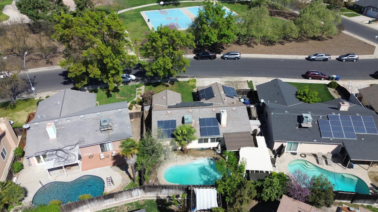 2700 Oaklawn Dr, Modesto, CA 95355