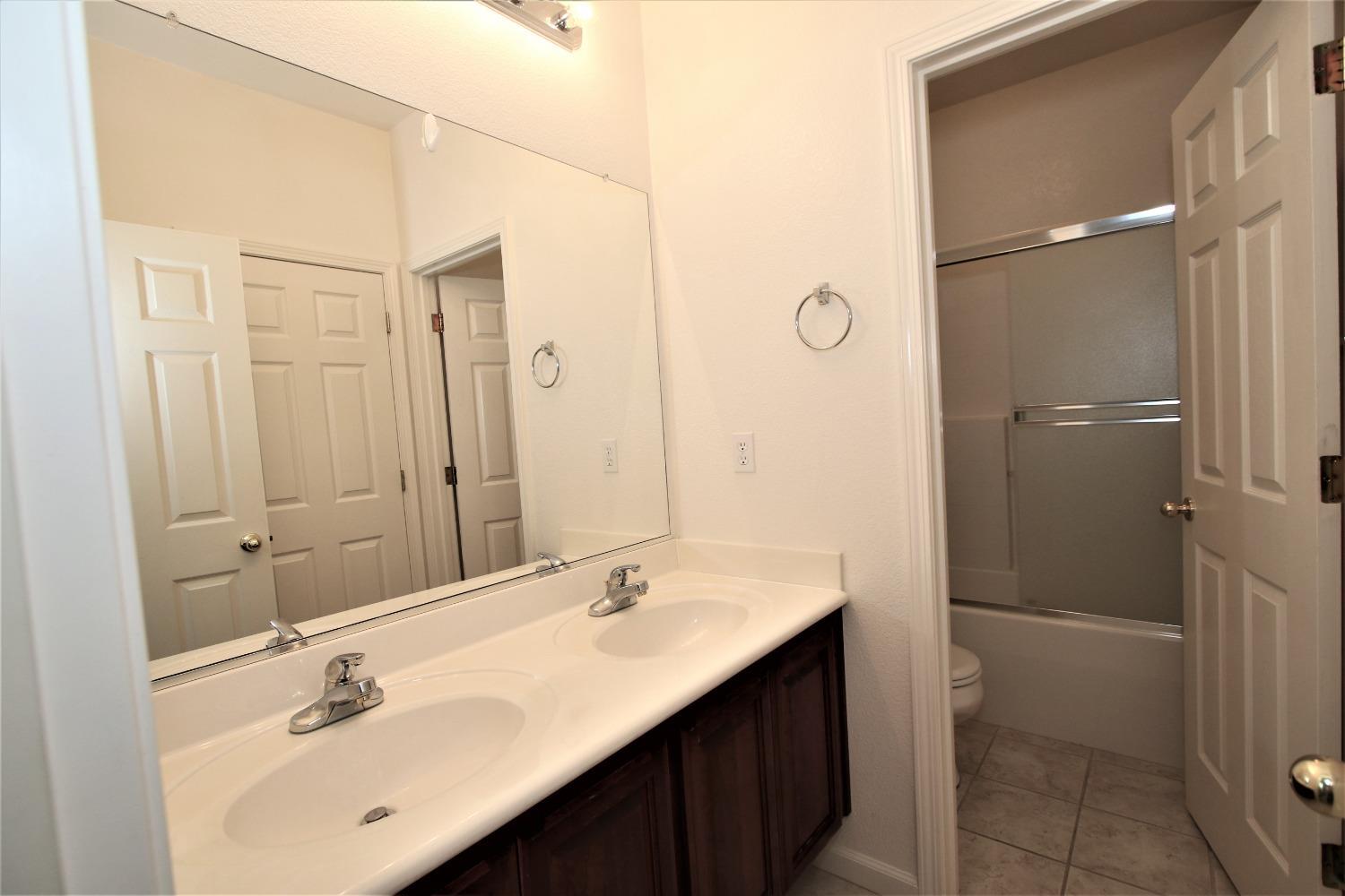 20625 Sarazen Pl, Patterson, CA 95363