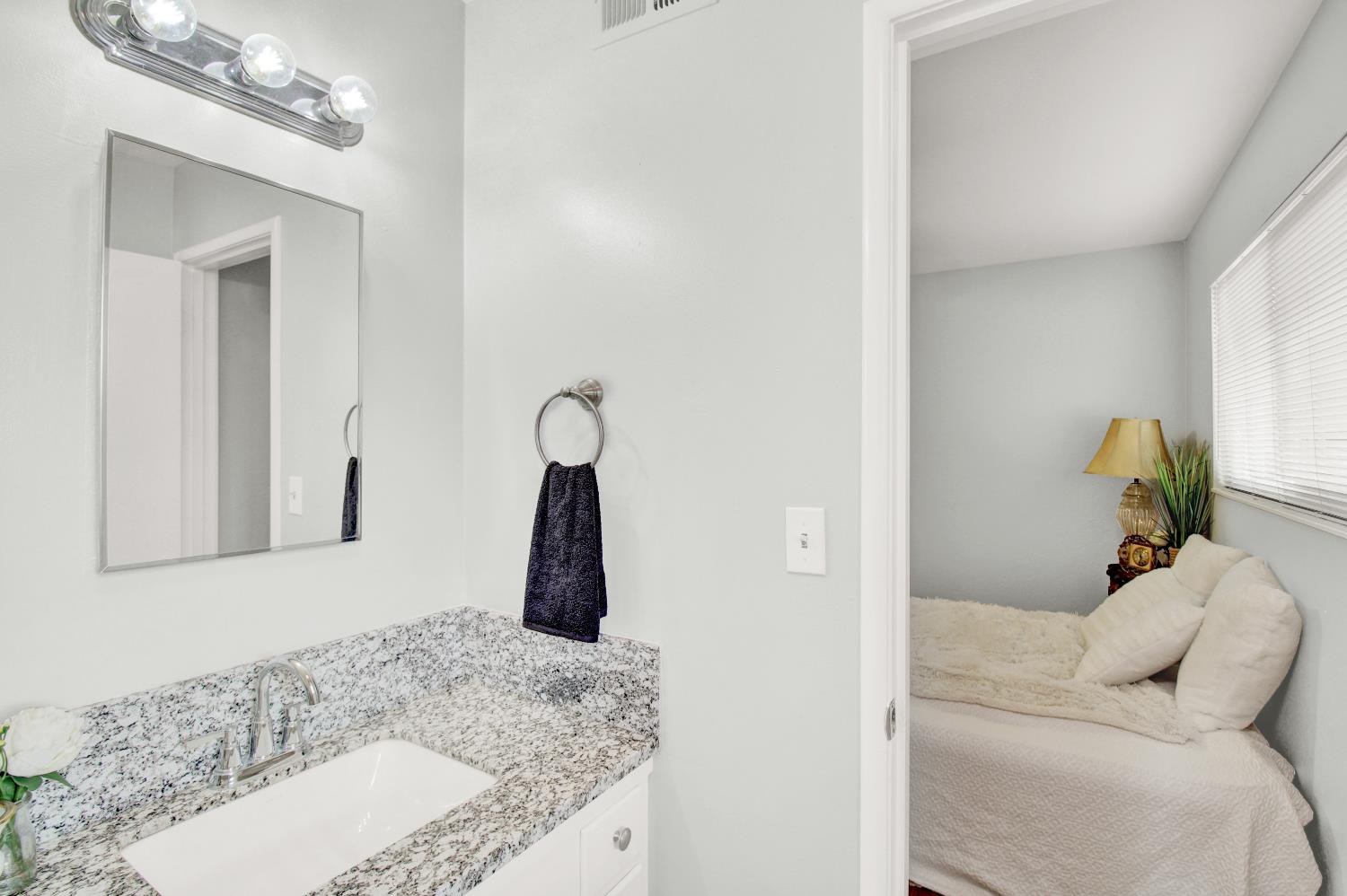 1530 Morene Way, Modesto, CA 95355