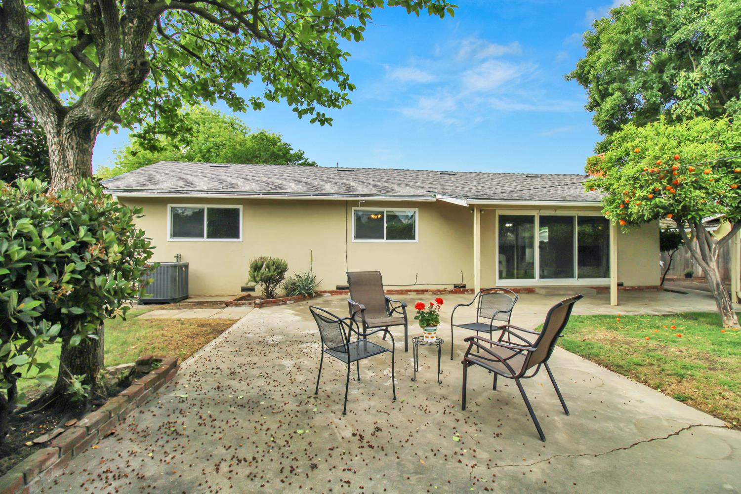 1530 Morene Way, Modesto, CA 95355