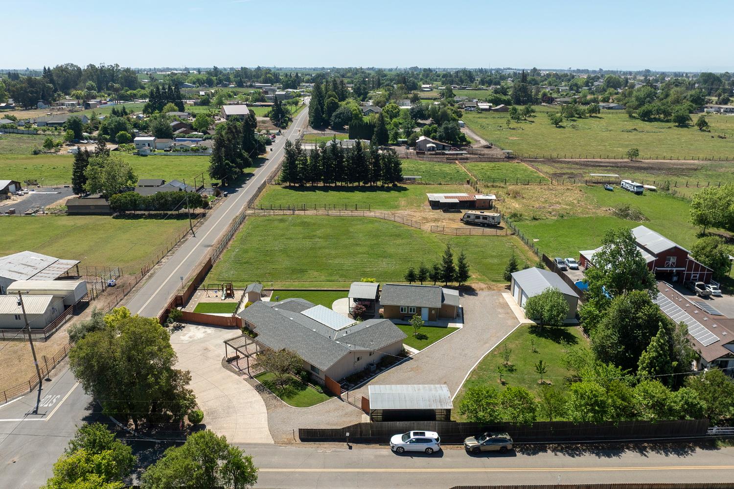 7167 Eleanor Rd, Oakdale, CA 95361