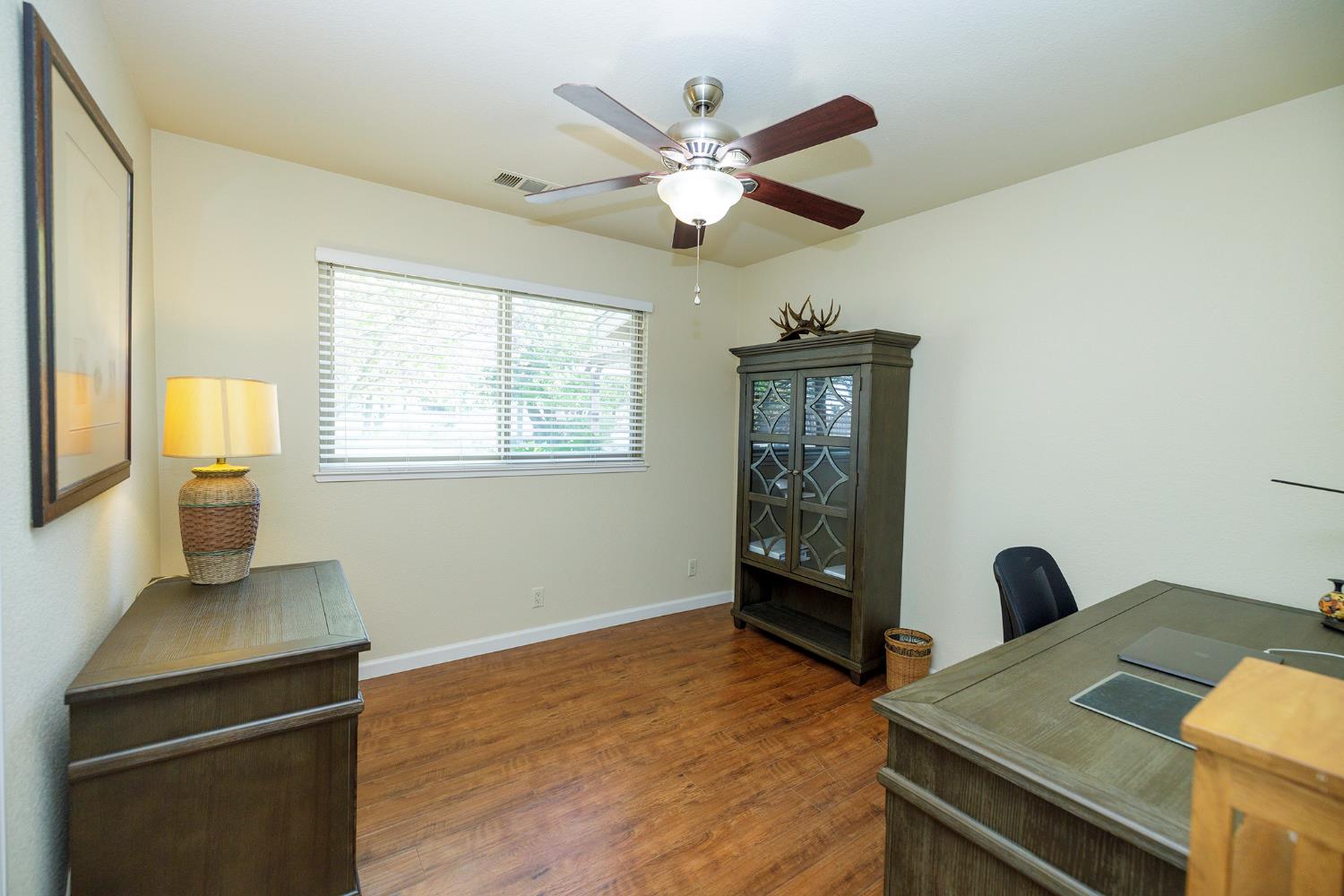 7167 Eleanor Rd, Oakdale, CA 95361