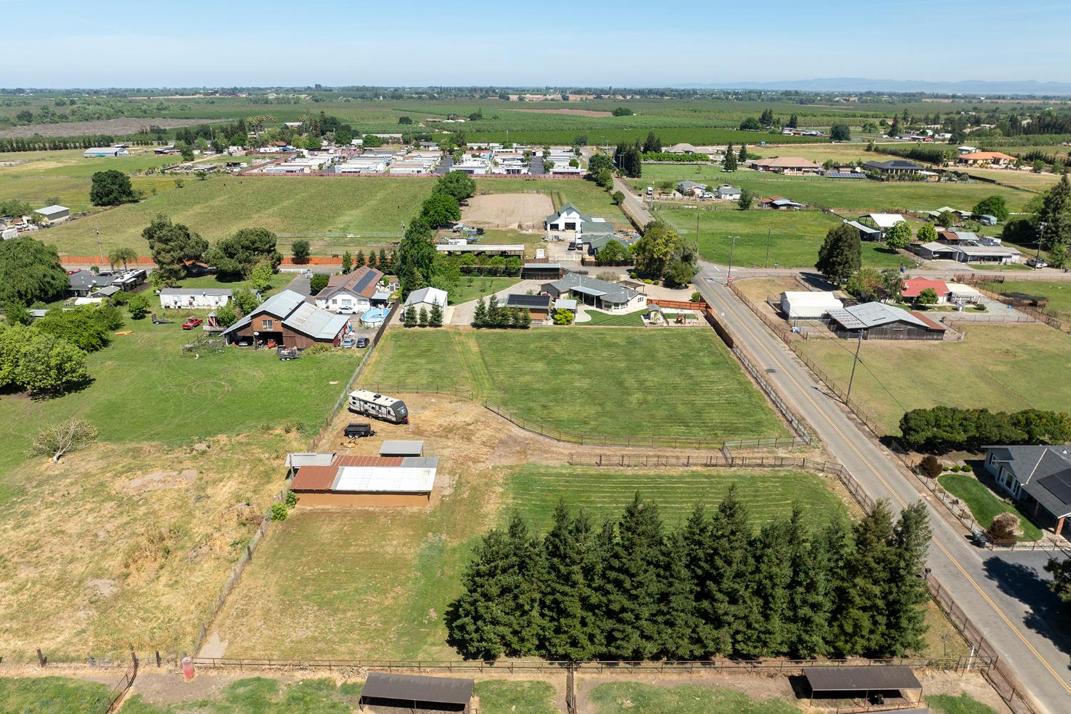 7167 Eleanor Rd, Oakdale, CA 95361