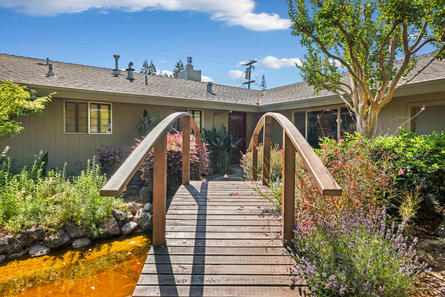 2406 Kenmore Ct, Modesto, CA 95350